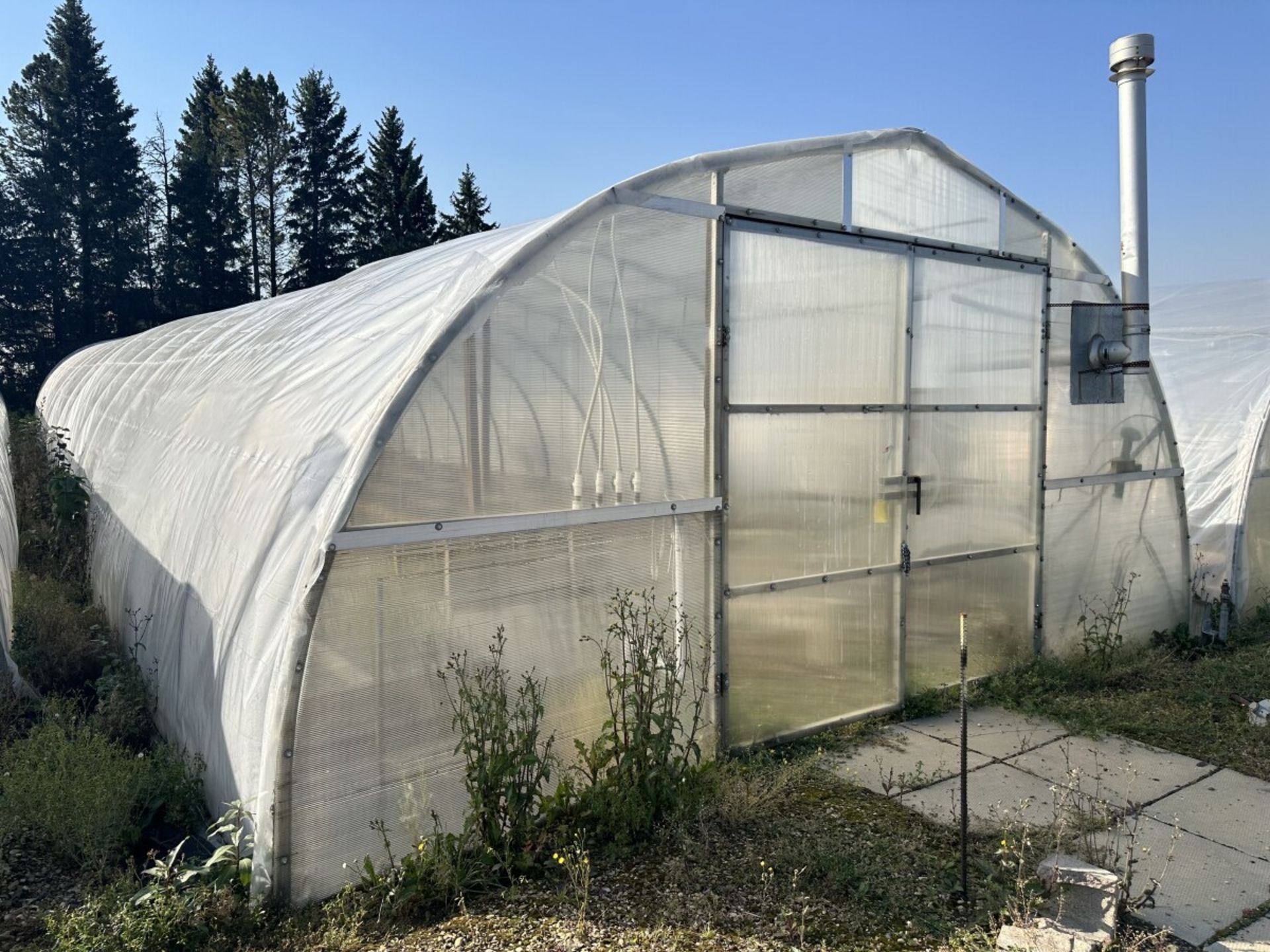 FREESTANDING COLD FRAME GREEN HOUSE W/ NG FURNACE 20FT X 100FT, DRIP IRRIGATION, ETC. - Image 2 of 16
