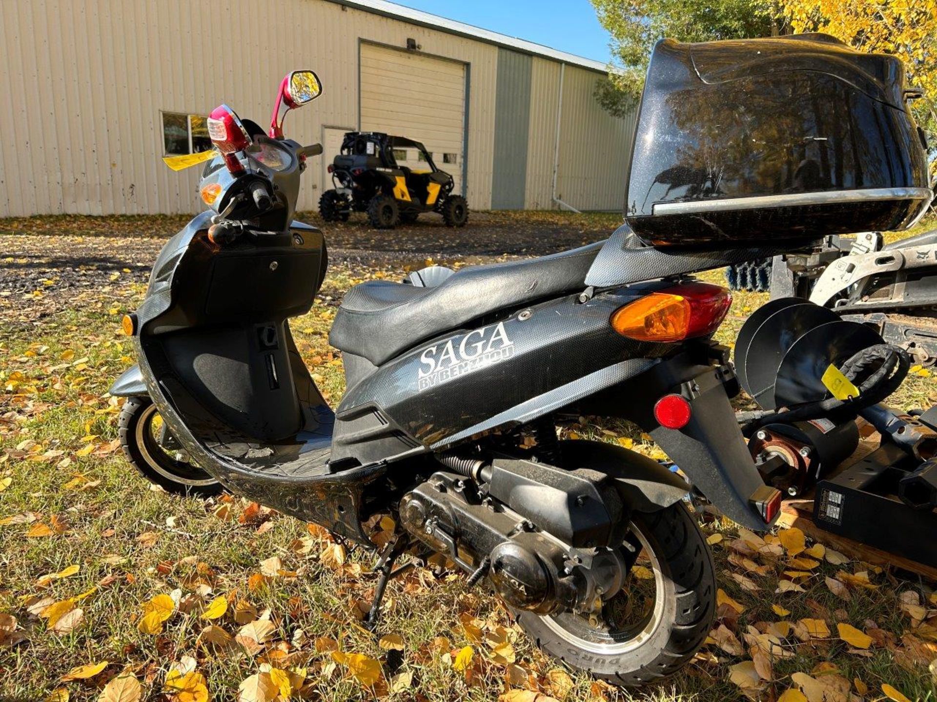 **LOCATED AT MAS** BENZHAOU SAGA SCOOTER 2123 KM'S S/N: LD5TCBPA181109283 **ESTATE CONSIGNMENT** - Image 2 of 4