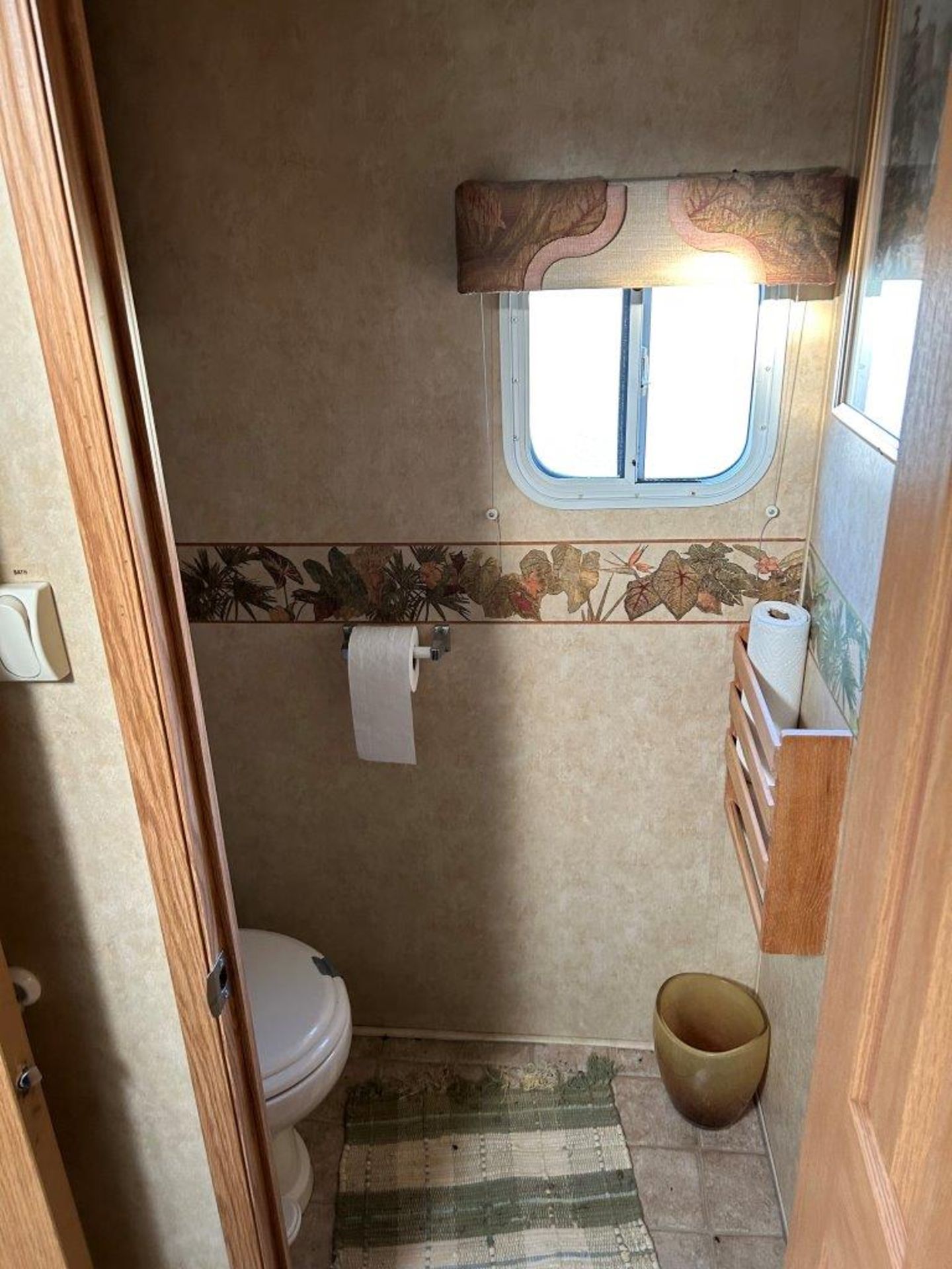 **LOCATED AT MAS** 2006 OPEN ROAD 316 RLS-5 5TH WHEEL HOLIDAY TRAILER, 3 SLIDEOUTS **ESTATE - Image 12 of 14