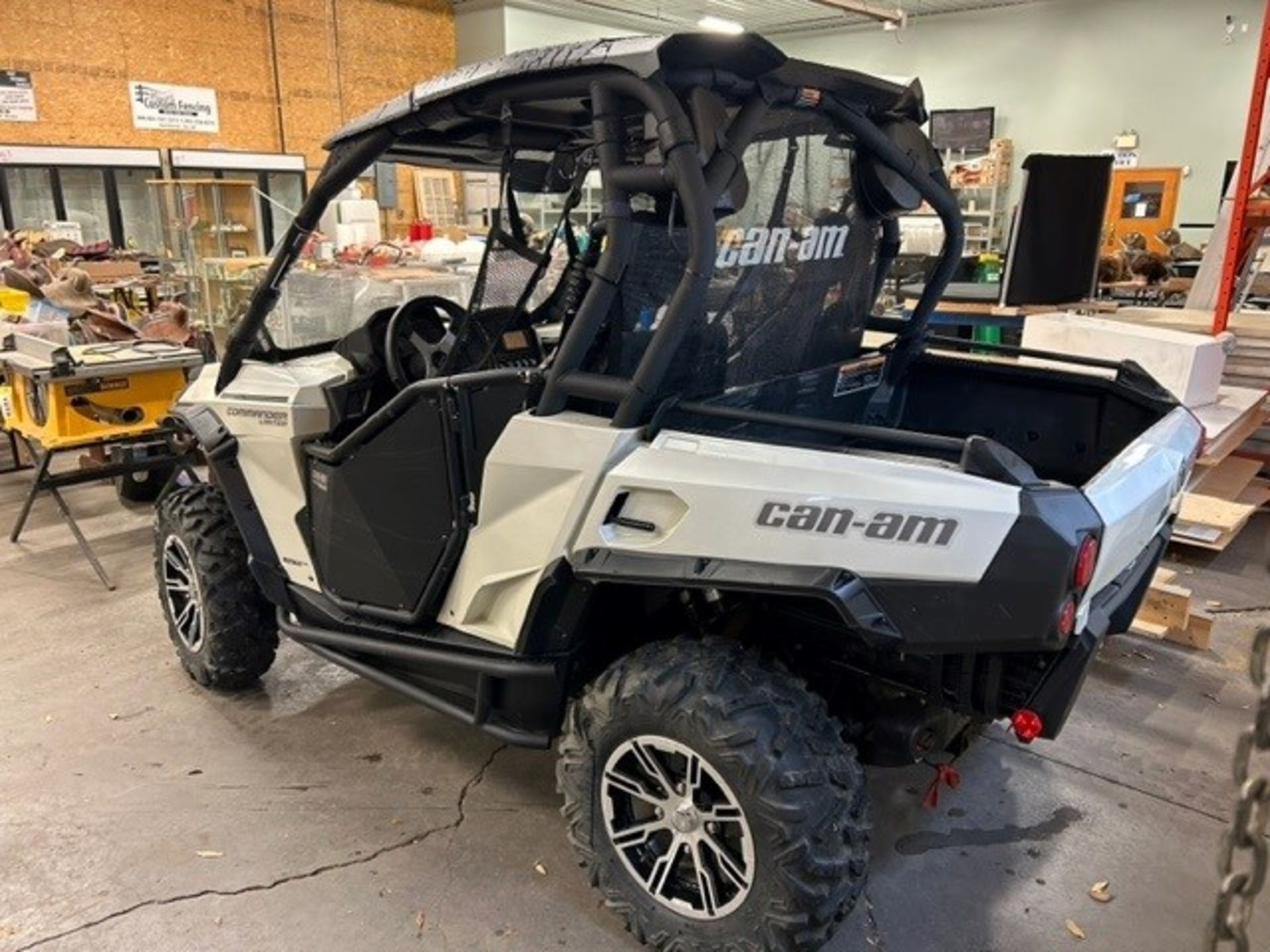 *OFFSITE - LOCATED AT MAS* 2014 CAN-AM COMMANDER 1000 LIMITED W/GPS - Image 3 of 11