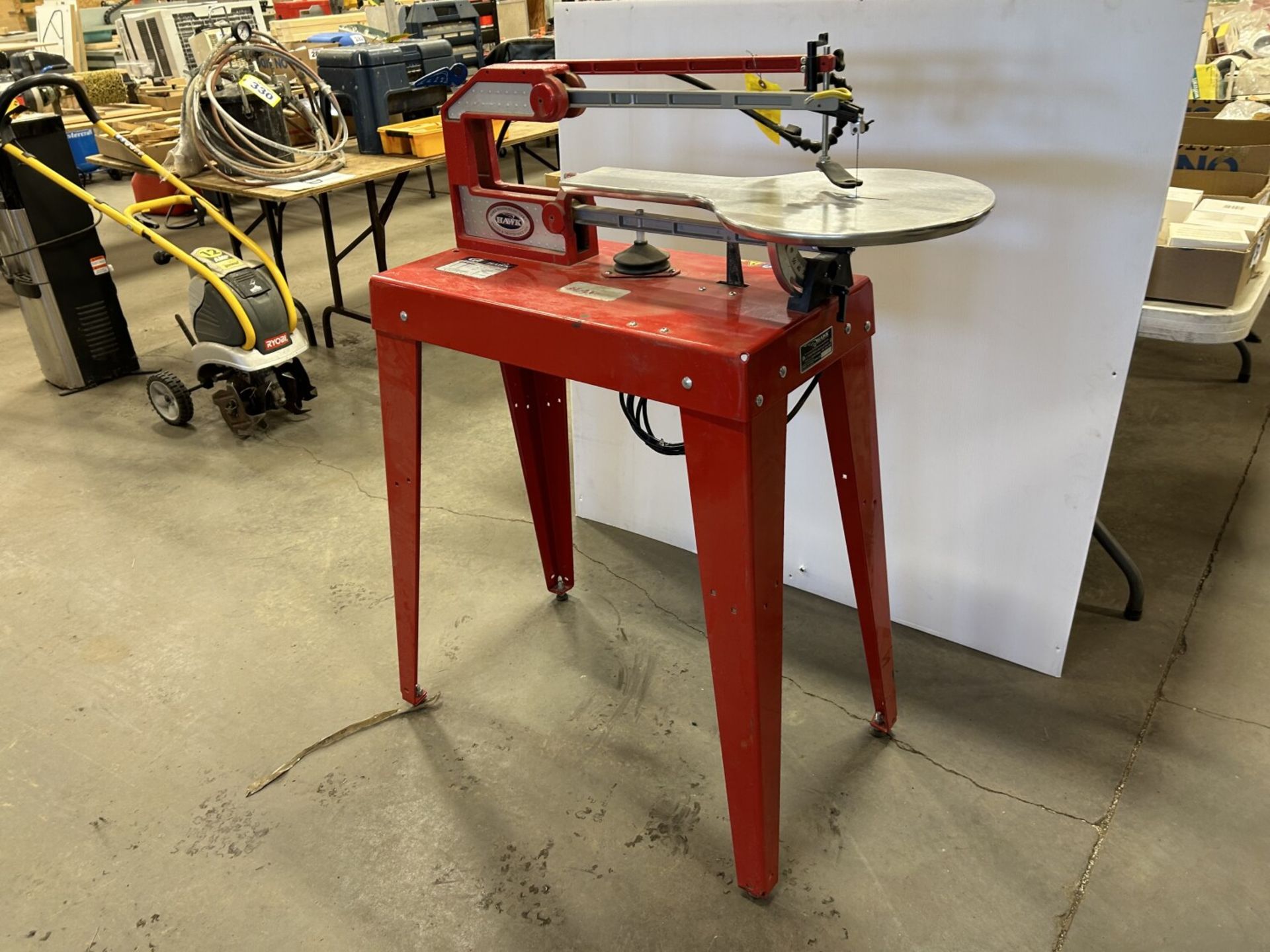 HAWK 24" VARIABLE SPEED SCROLL SAW - Image 5 of 8