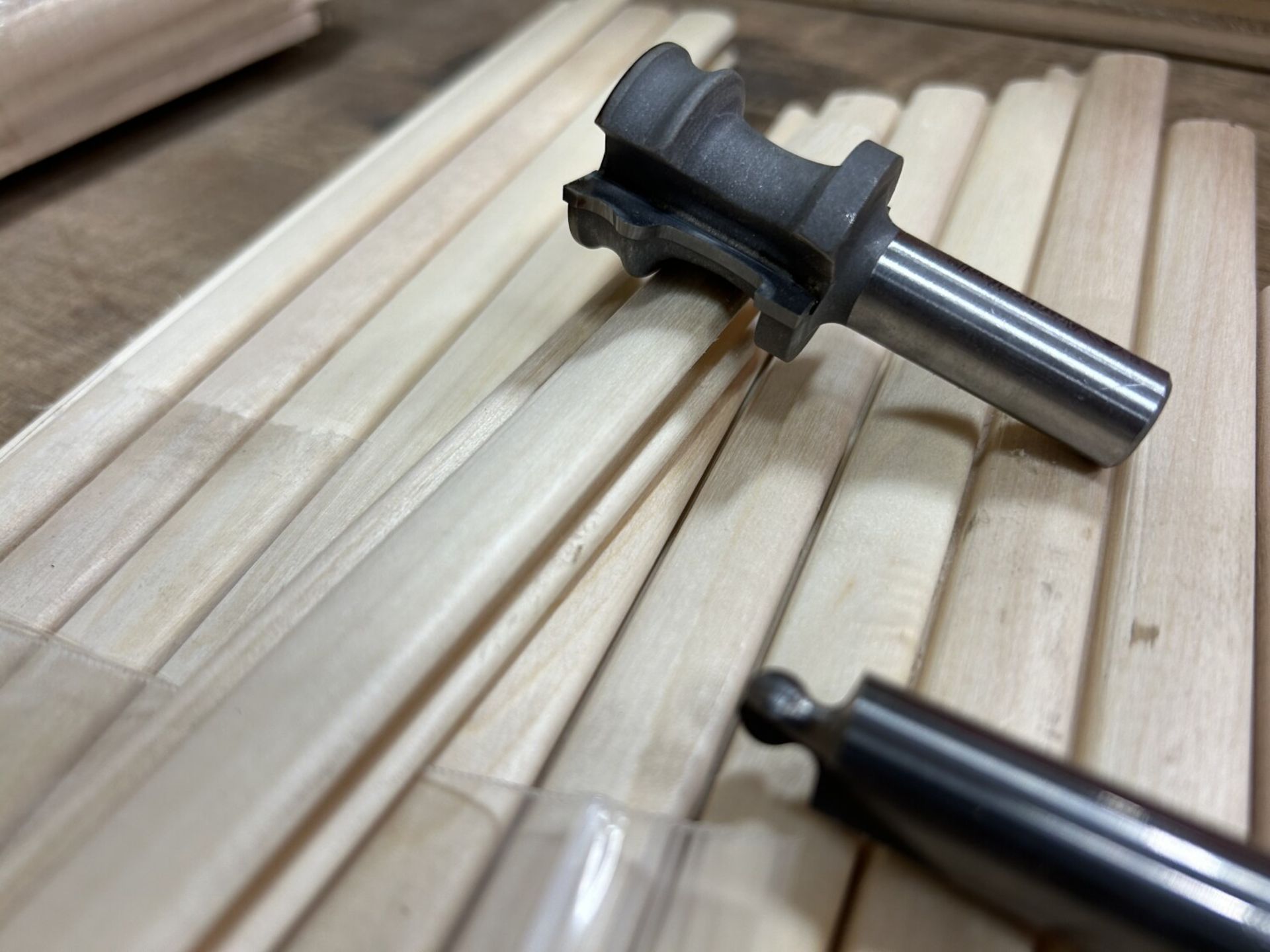 ROLL SHUTTER SLATS AND PROFILING ROUTER BITS - Image 3 of 5