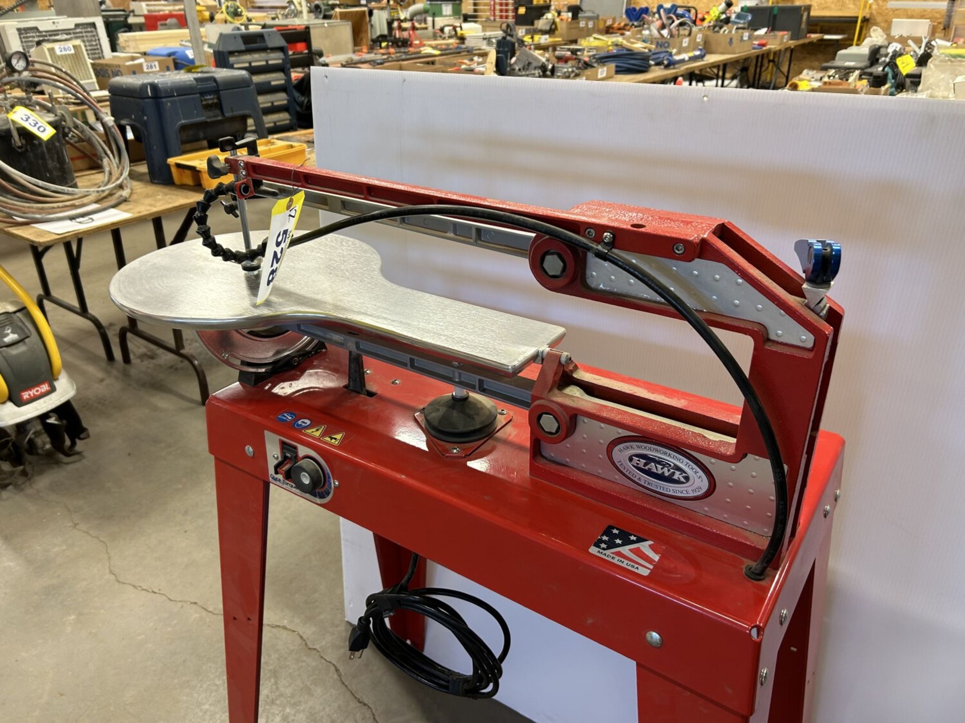 HAWK 24" VARIABLE SPEED SCROLL SAW - Image 4 of 8