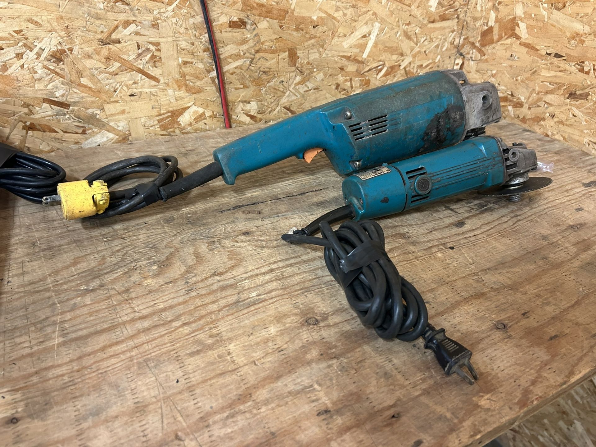 MAKITA 7" & 4.5" ELEC. ANGLE GRINDERS