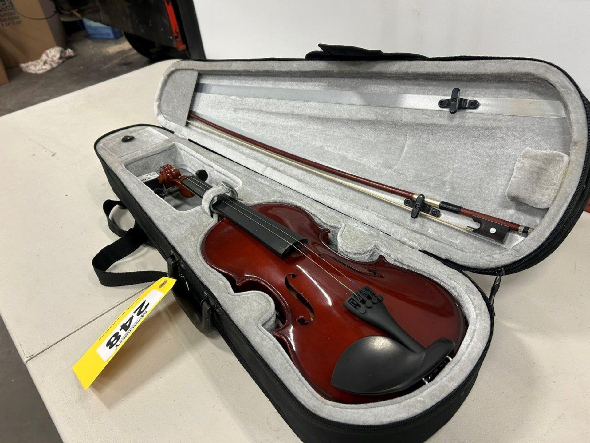 STREICHINSTRUMENTE VIOLIN IN CASE, MISSING 2 STRINGS - Image 3 of 4