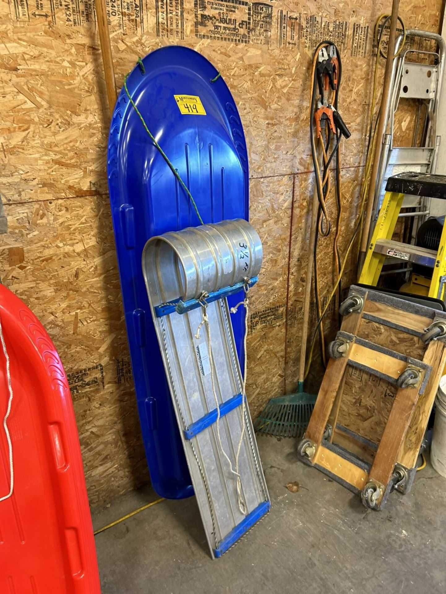 BLUE 66" SLEIGH AND 1-3.5 FT ALUMINUM TOBOGGAN - Image 2 of 4