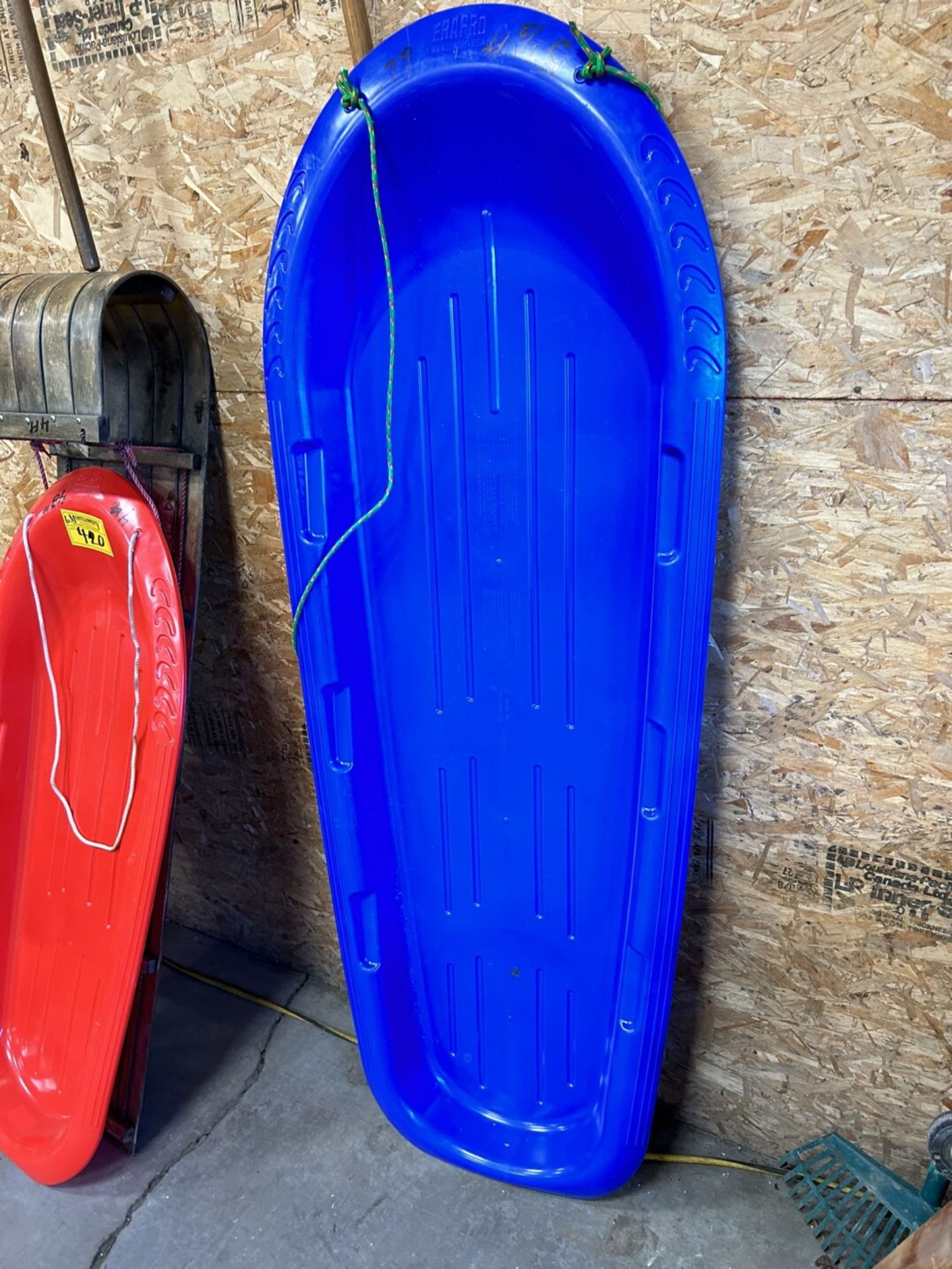 BLUE 66" SLEIGH AND 1-3.5 FT ALUMINUM TOBOGGAN - Image 4 of 4