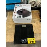 BODY INNOVATIONS FOOT WARMER & ACCU-WEIGHT SCALE