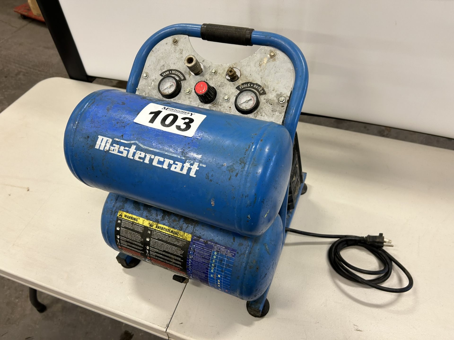 MASTERCRAFT TWIN TANK PORTABLE AIR COMPRESSOR