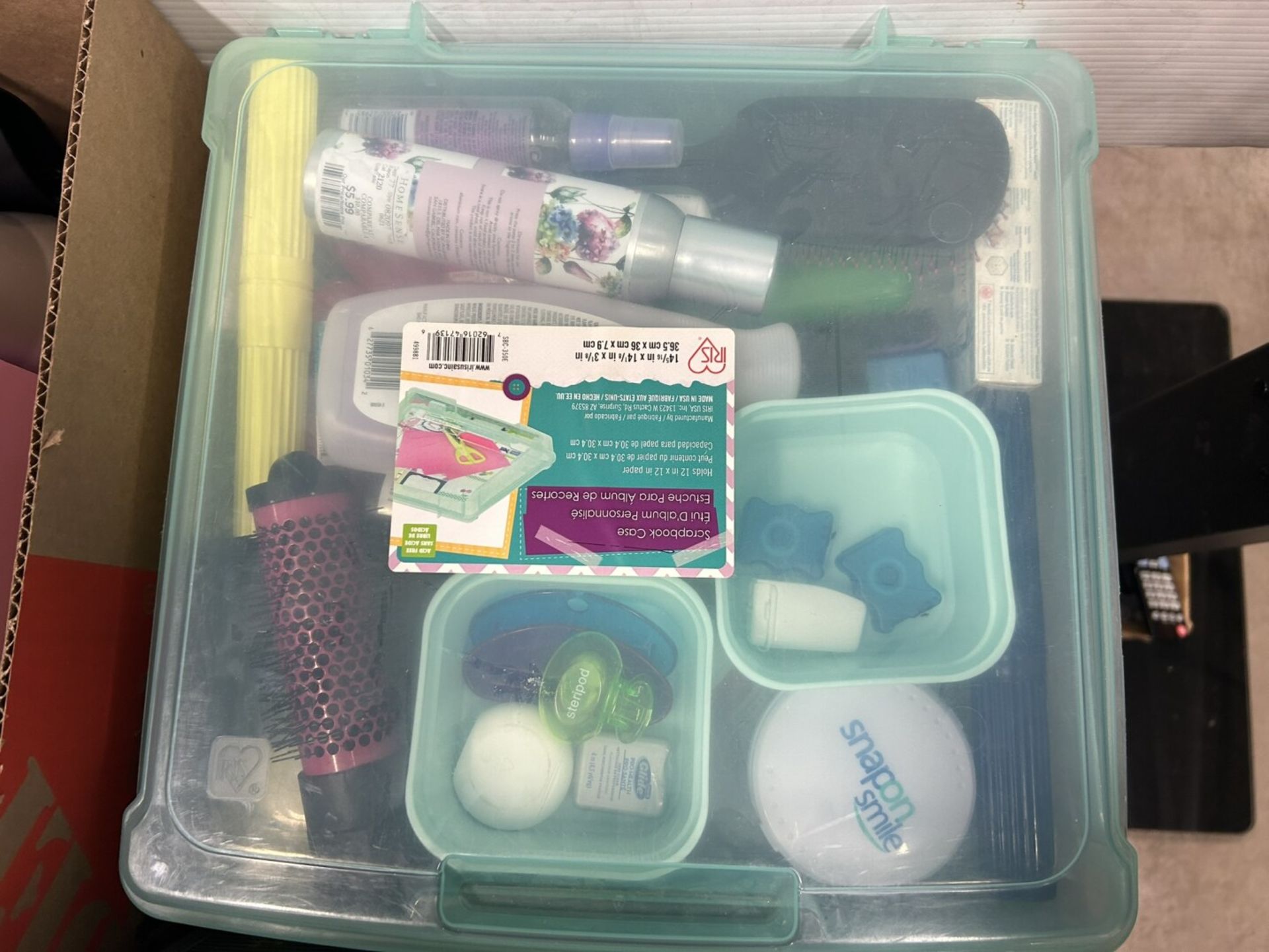 L/O ASSORTED BATHROOM ITEMS, CURLING IRONS, HAIR DRYER, PERSONAL GROOMING, ETC. - Image 10 of 24