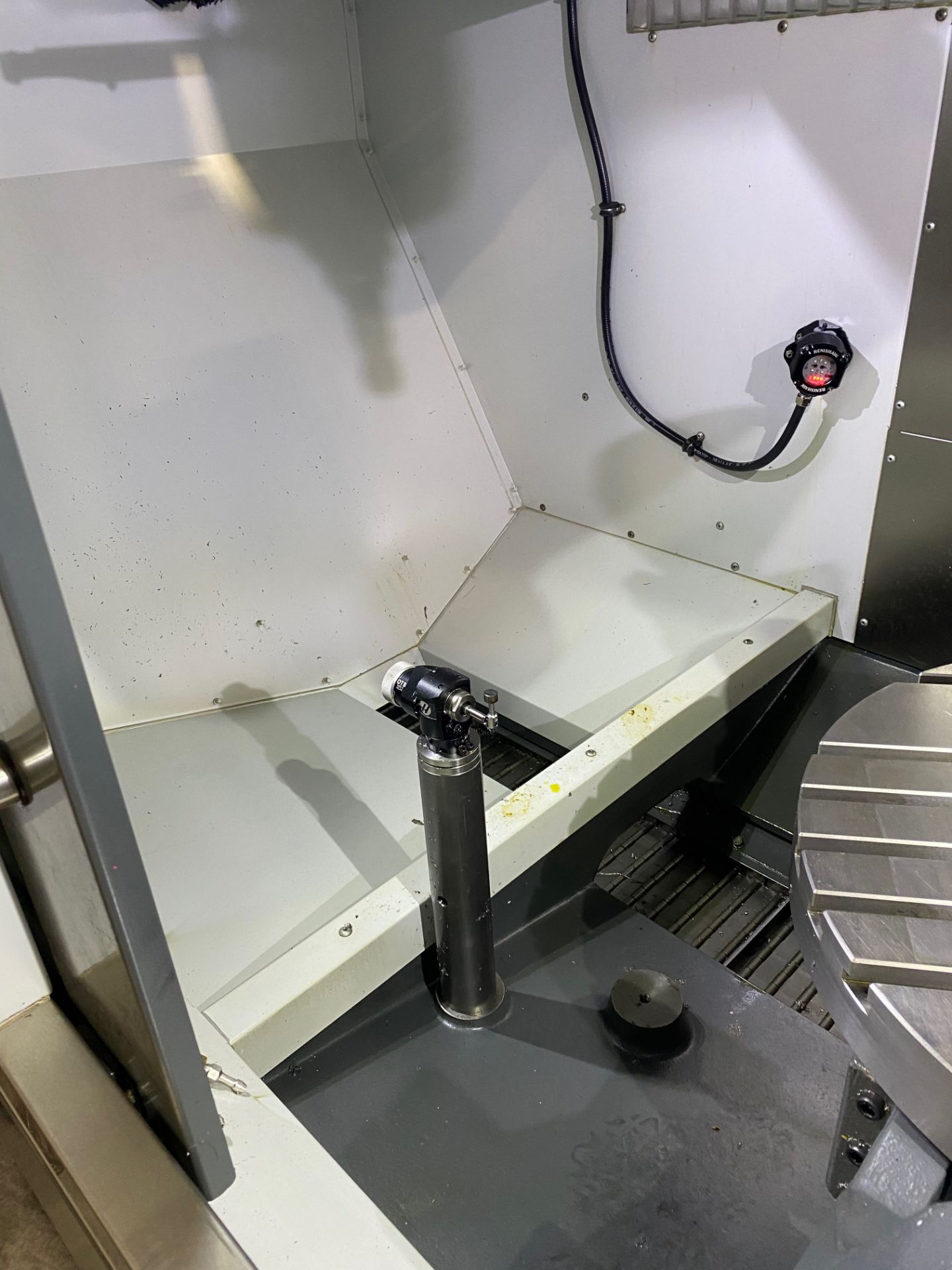 2021 HAAS UMC-1000 CNC Vertical Machining Center - Image 5 of 9