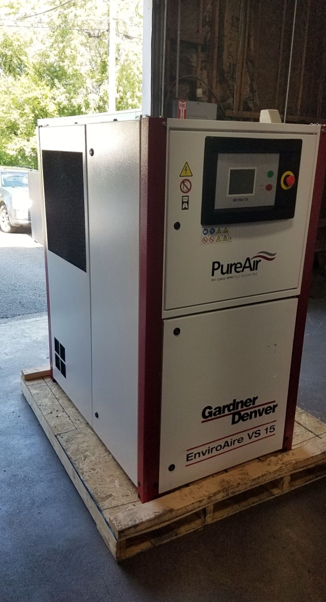 GARDNER DENVER 20 HP OIL FREE SCREW AIR COMPRESSOR - Image 2 of 8