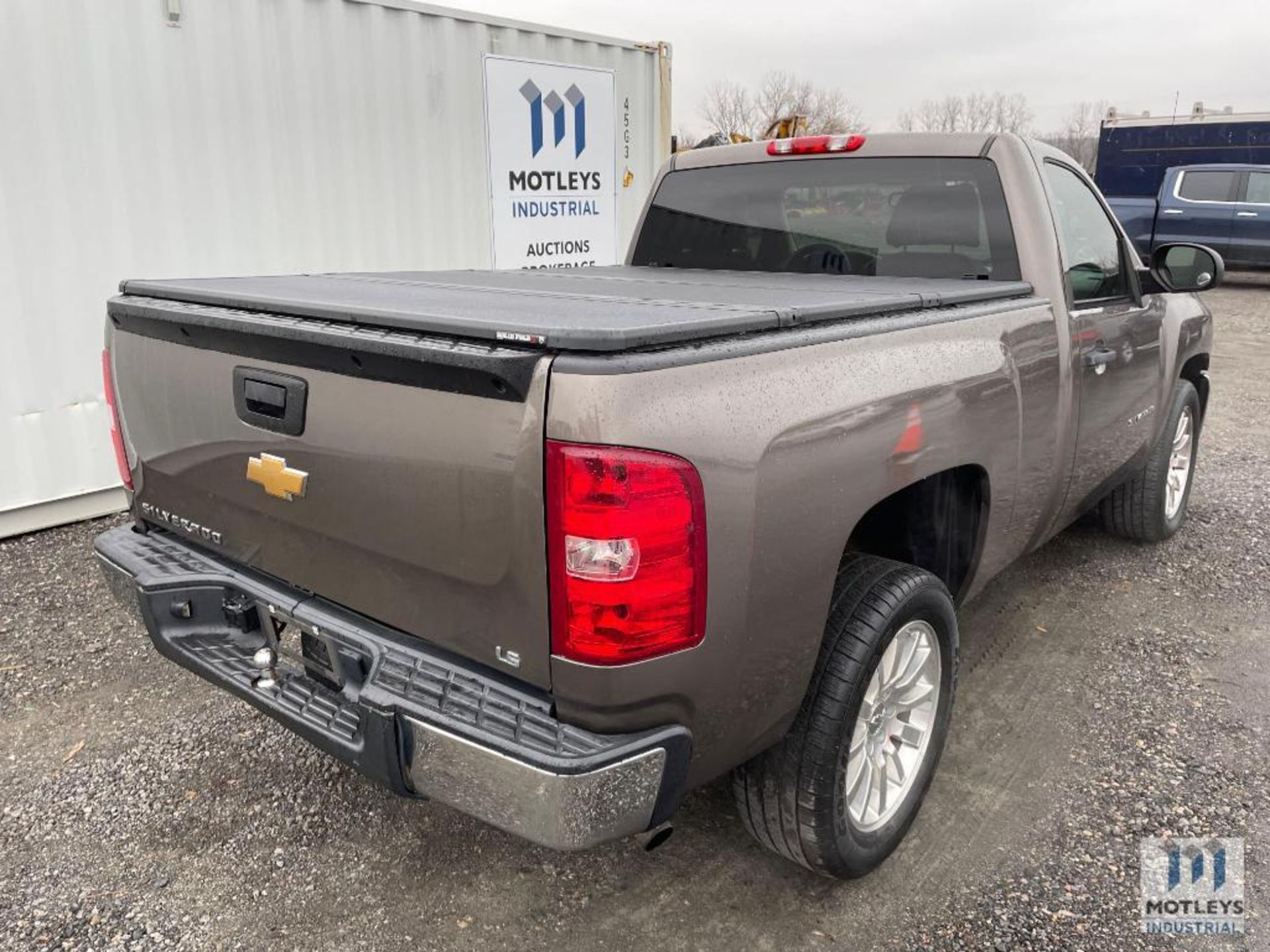 2013 Chevrolet 1500 Silverado Truck - Image 2 of 17