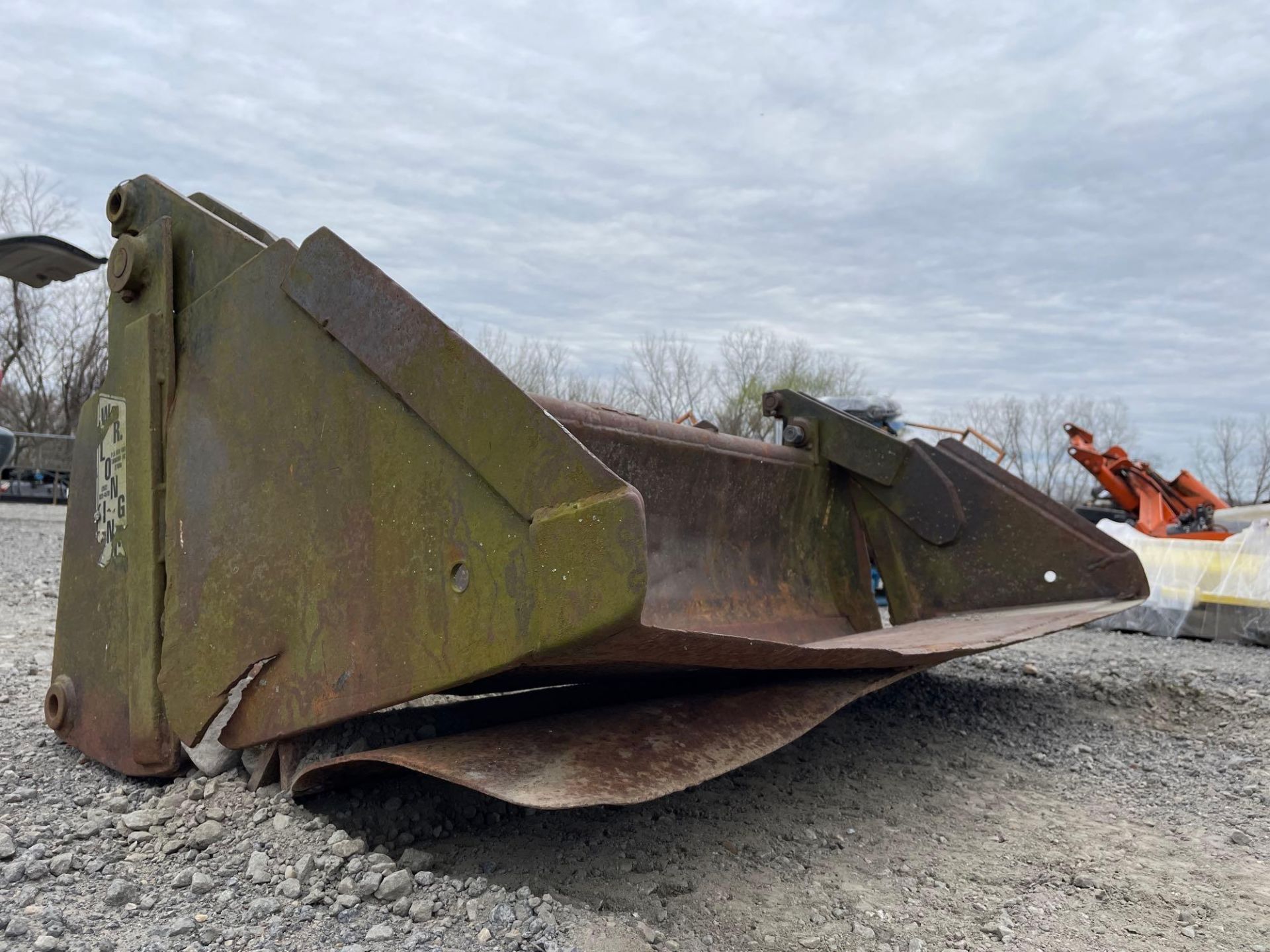 W.R.Long 4-n-1 Skid Steer 66" bucket - Image 8 of 8