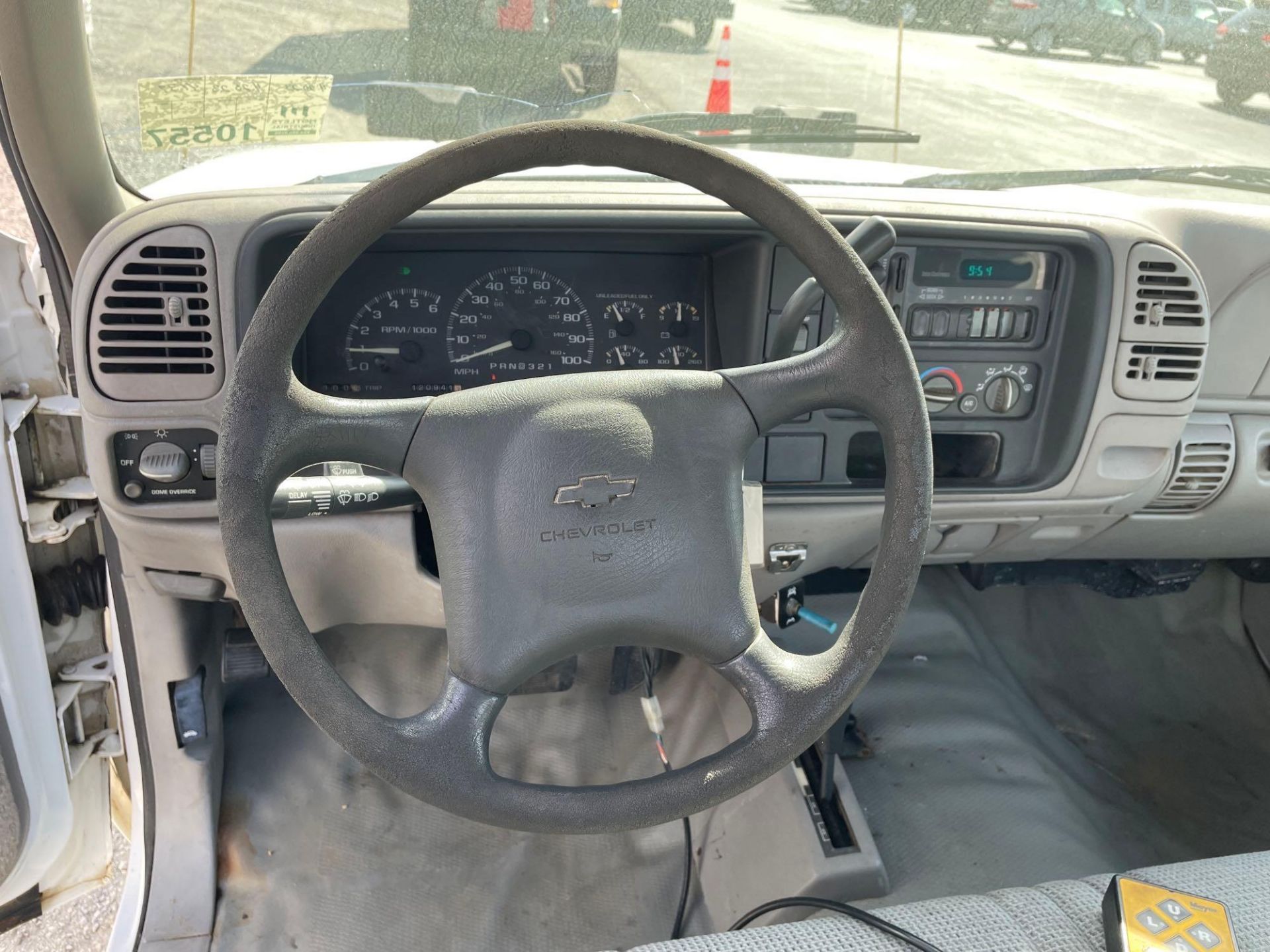 1997 Chevrolet 2500 Pickup Truck - Image 8 of 23