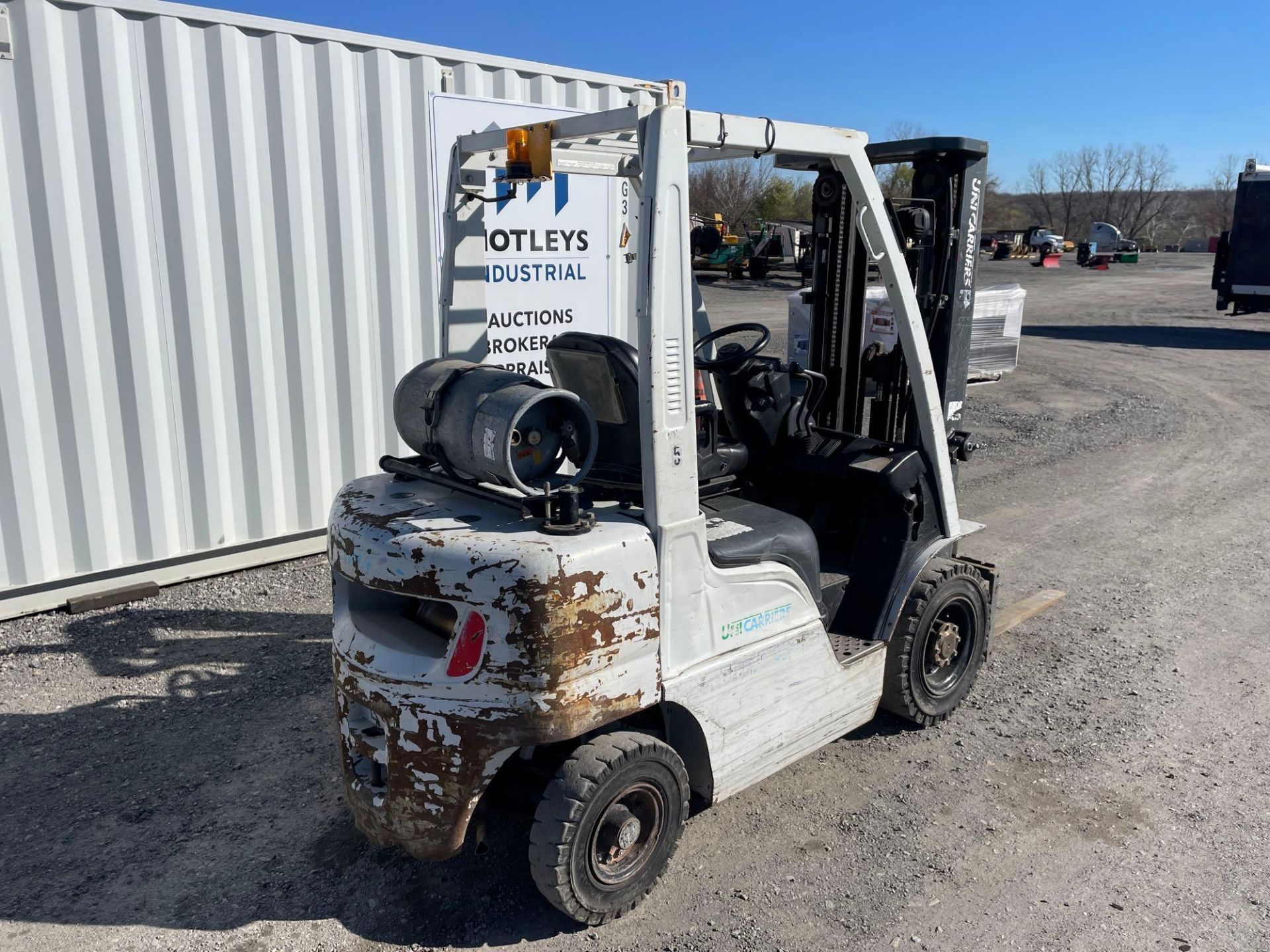 UniCarriers 50 Forklift - Image 2 of 19