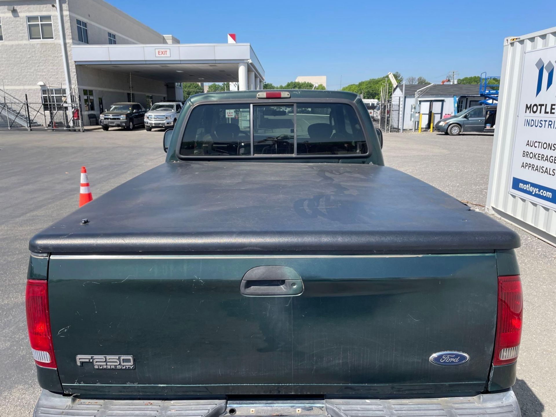 2003 Ford F250 Extended Cab Pickup Truck - Image 15 of 18