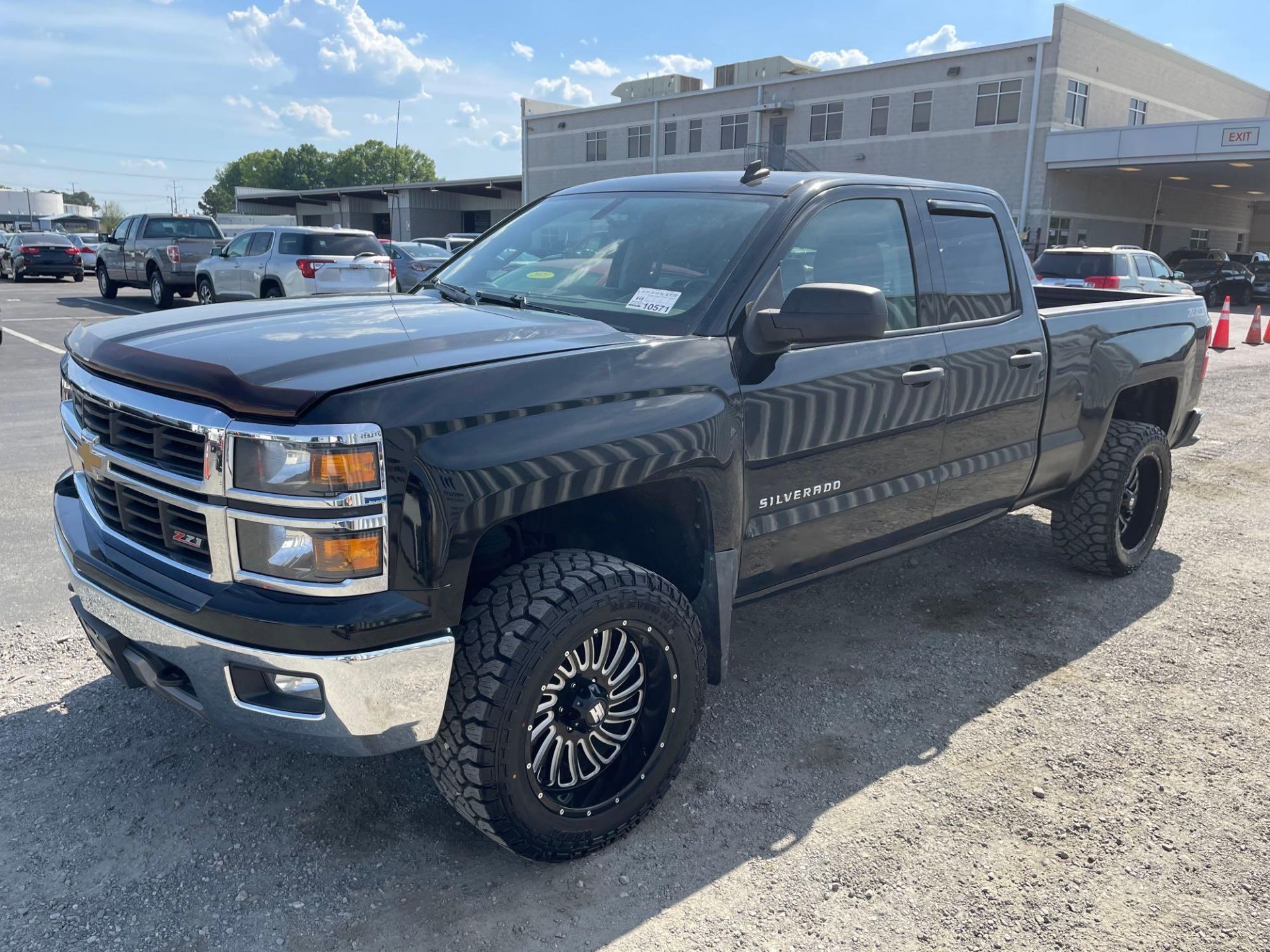 2014 Chevrolet Z71 Extended Cab Pickup Truck - Image 3 of 16