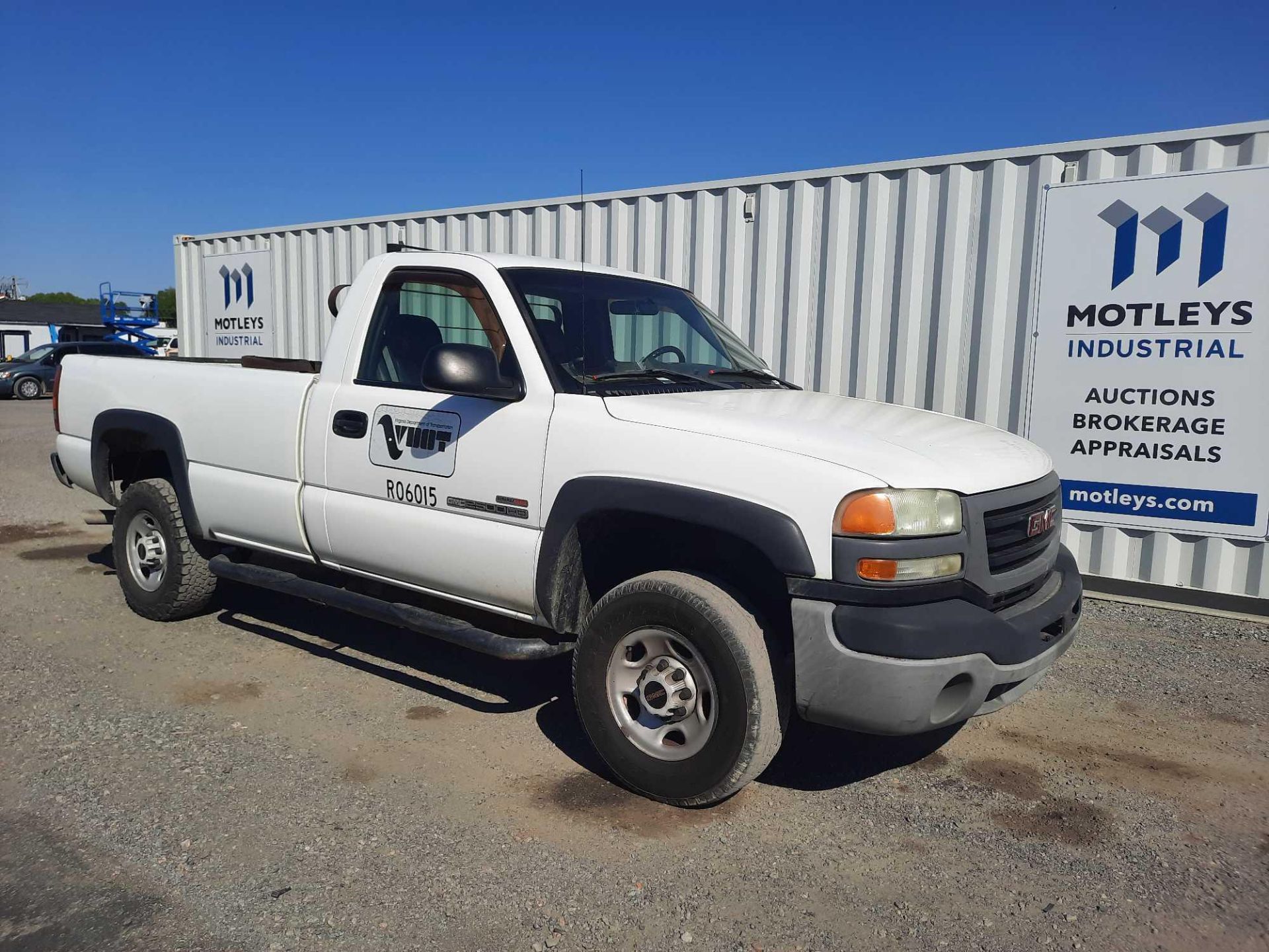 2003 GMC 2500 Pickup Truck, 3/4 Ton