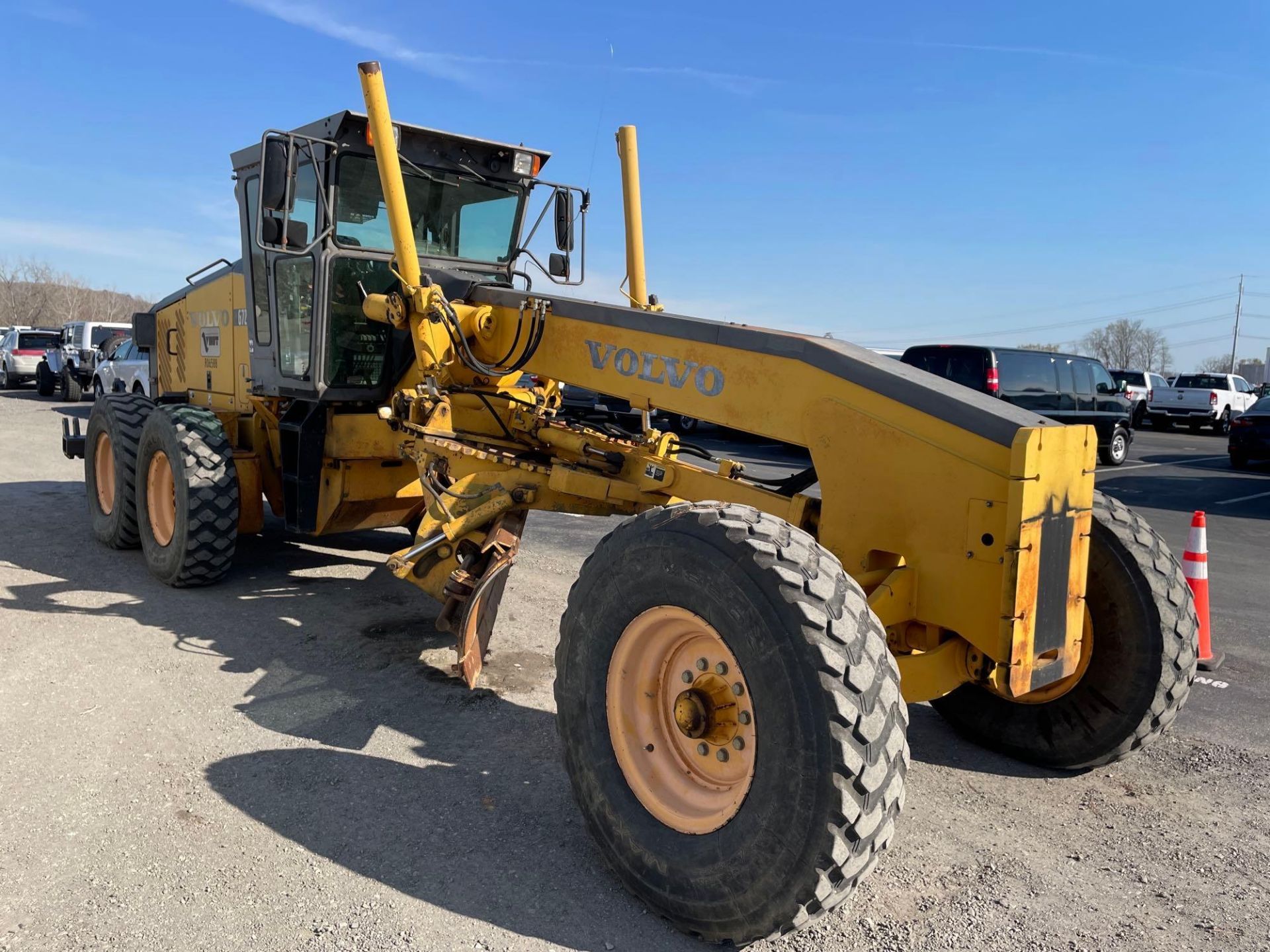 2003 Volvo G720B Motor Grader - Image 4 of 26