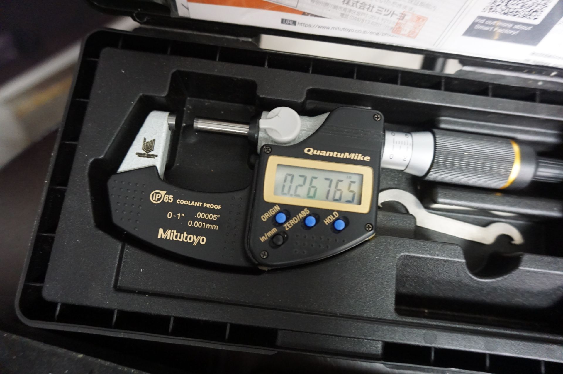 LOT TO INCLUDE: (1) MITUTOYO QUANTUMIKE DIGITAL MICROMETER 0-1", (1) MITUTOYO DIGITAL MICROMETER 0- - Image 3 of 5