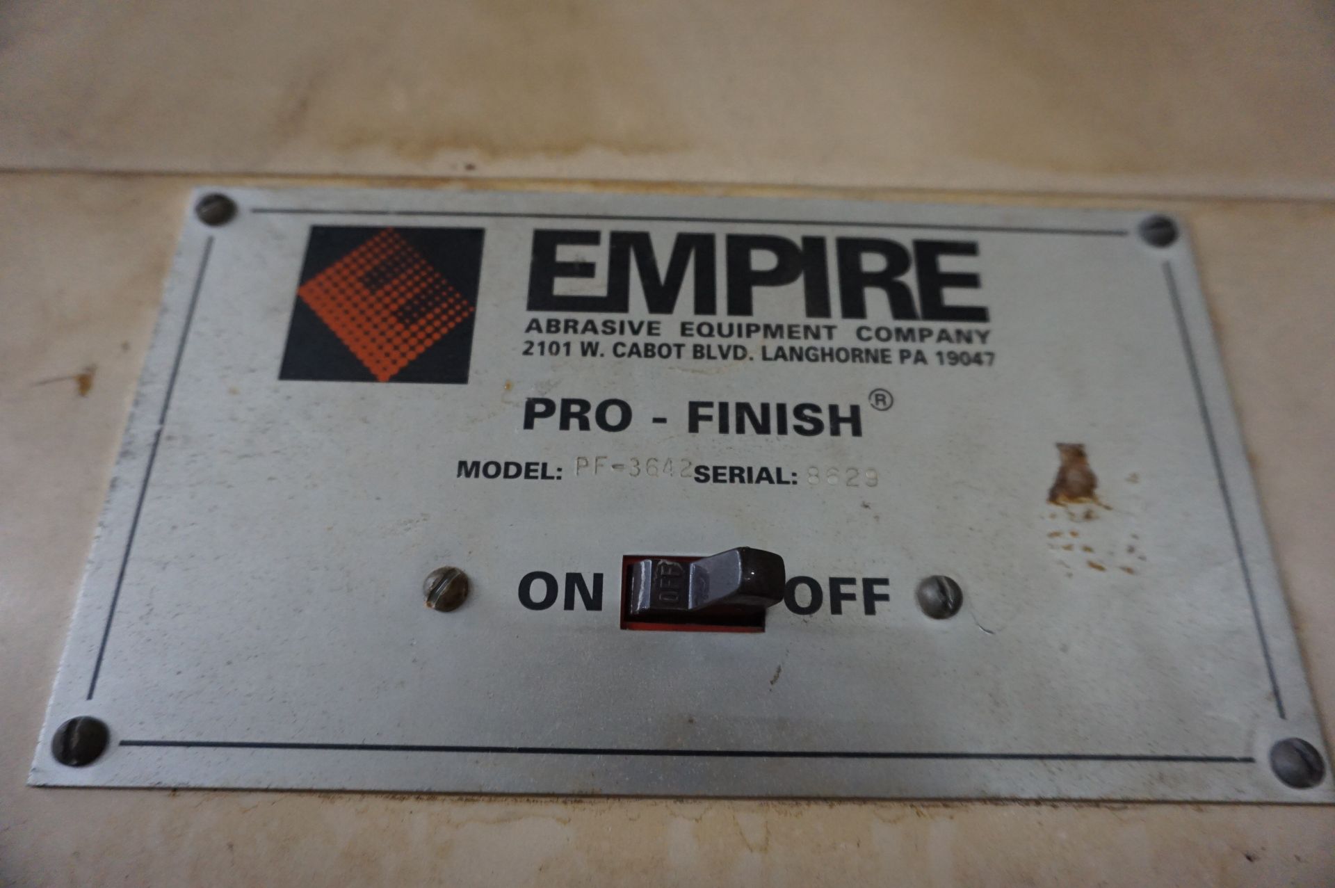 EMPIRE PRO-FINISH SAND BLAST CABINET MODEL PF-3642, S/N 8629 - Image 3 of 4