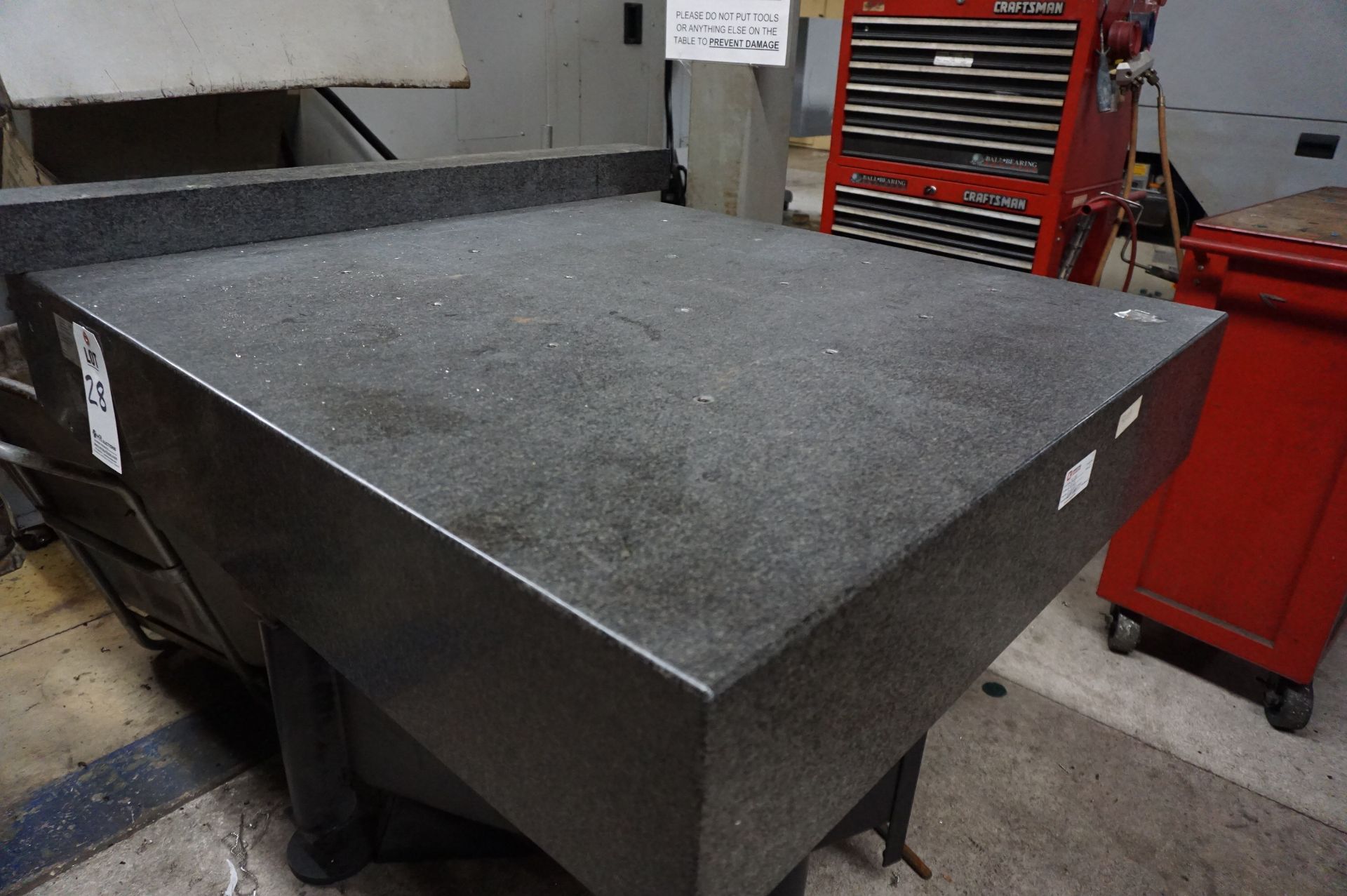 ZEISS GRANITE SURFACE PLATE, PREVIOUSLY USED WITH CMM, DIMENSIONS 41" X 48" - Image 3 of 7