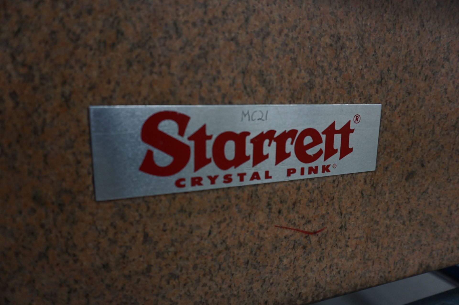 STARRET CRYSTAL PINK GRANITE SURFACE PLATE, GRADE A INSPECTION GRADE, S/N 003051, PLATE DIMENSIONS - Image 4 of 4