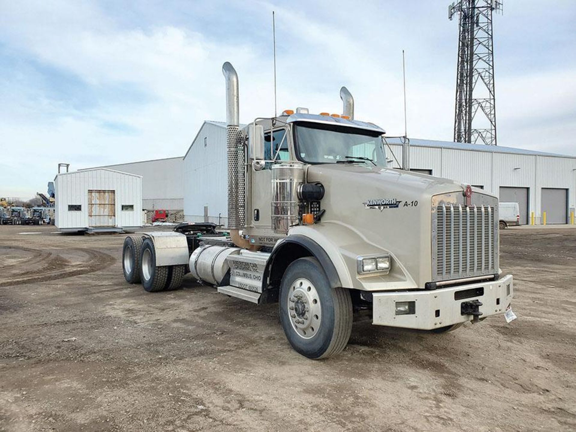 2009 Kenworth Truck Tractors, Vin 1NKDLU0X59J256959, Tandem Axle, Day Cab, Extended Frame, 813 Cat D - Image 6 of 18