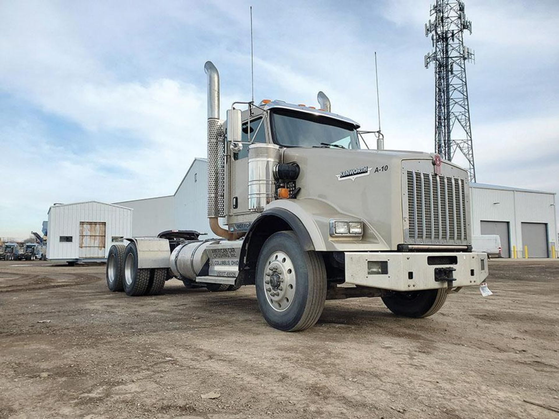 2009 Kenworth Truck Tractors, Vin 1NKDLU0X59J256959, Tandem Axle, Day Cab, Extended Frame, 813 Cat D - Image 7 of 18