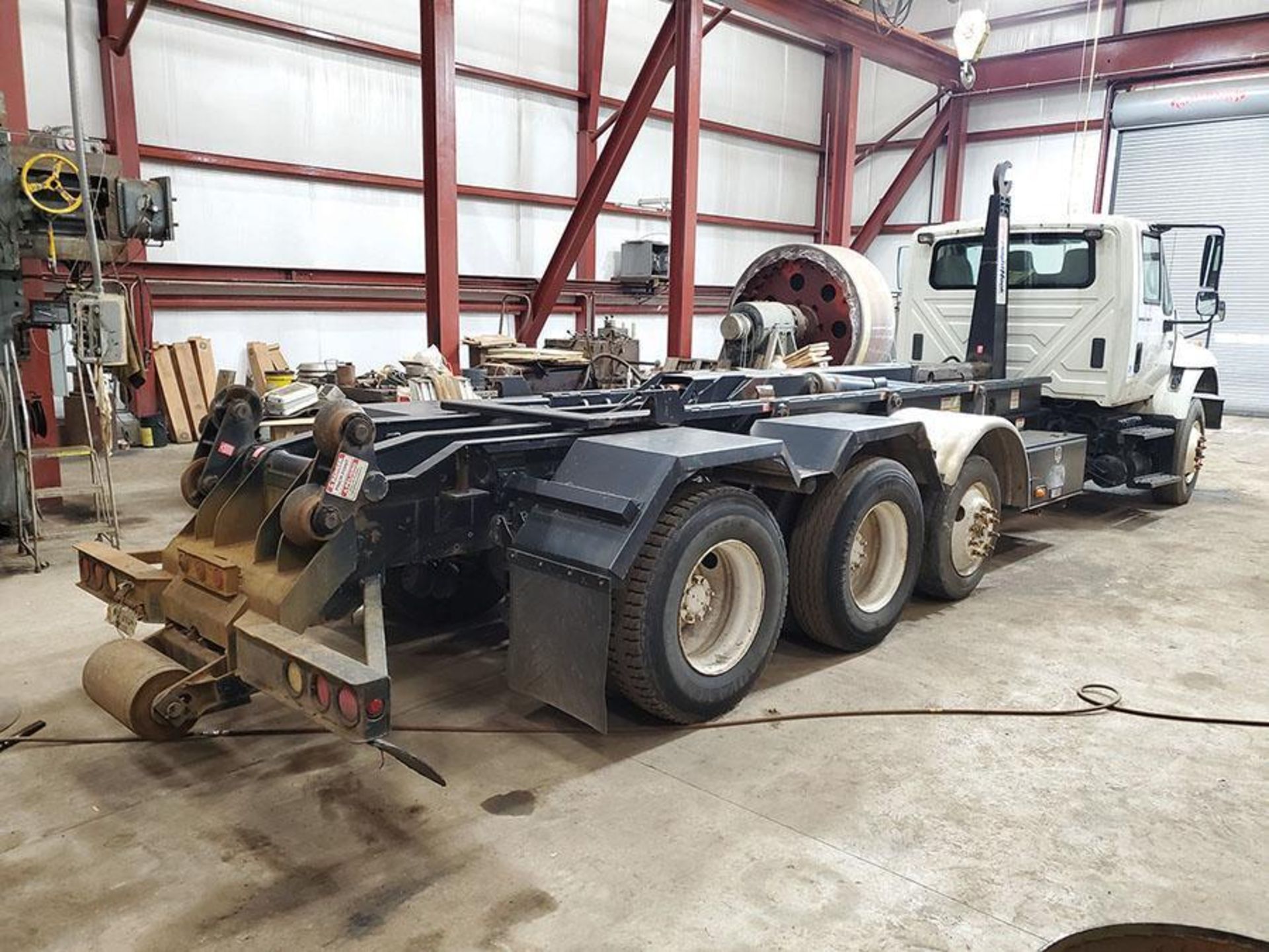 2006 International 7400 6x4 Roll Off Truck w/ Galbreath Right Hook Roll Off Container Bed, Vin 1HTWG - Image 7 of 11