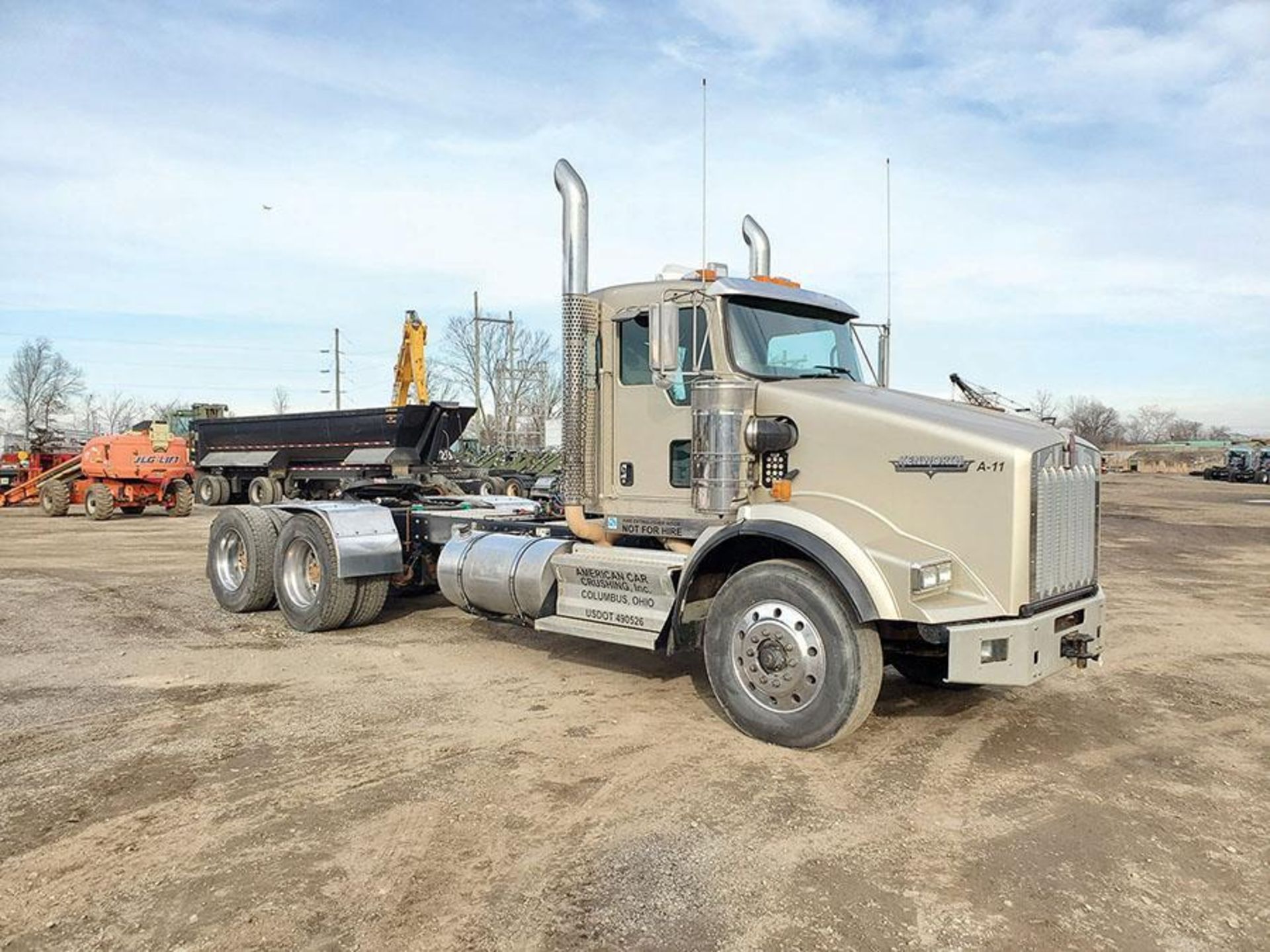 2009 Kenworth Truck Tractors, Vin 1NKDLU0X39J256958, Tandem Axle, Day Cab, Extended Frame, C-13 Engi - Image 6 of 13