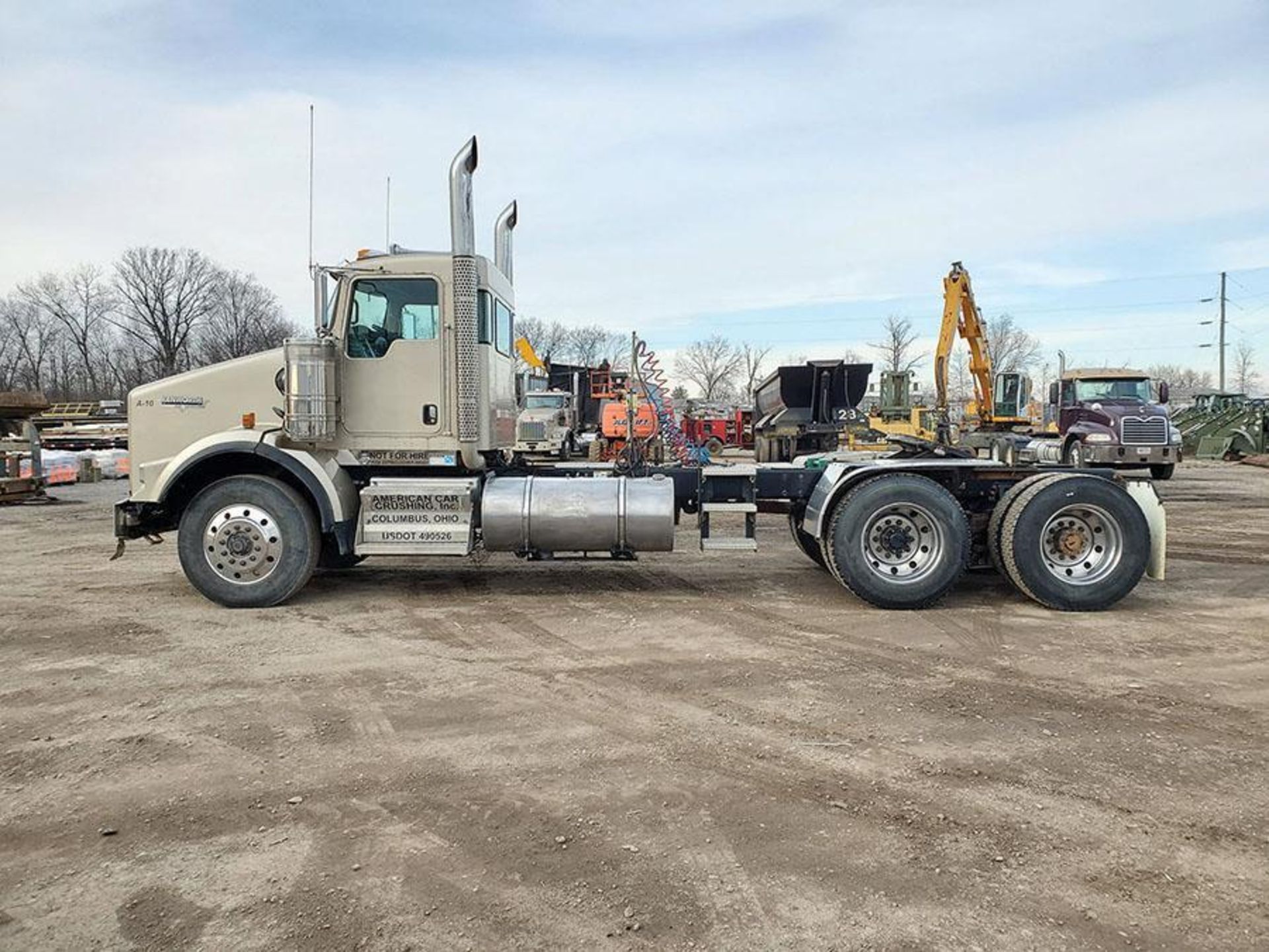 2009 Kenworth Truck Tractors, Vin 1NKDLU0X59J256959, Tandem Axle, Day Cab, Extended Frame, 813 Cat D - Image 2 of 18