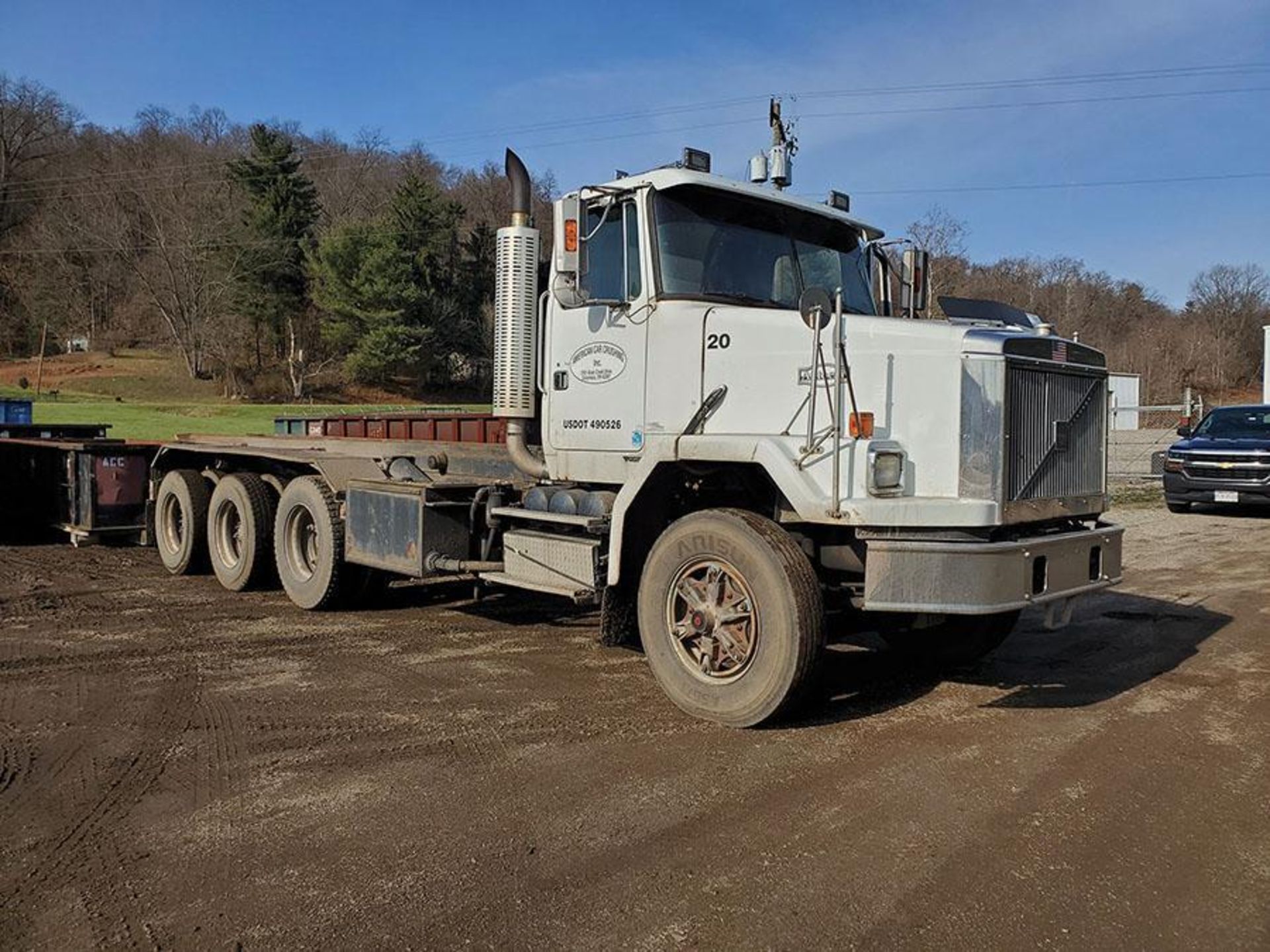 2001 Volvo Autocar Roll Off Truck, Tandem Axle w/ Single Tag Axle, Vin 4V5SC8RH51N311810, 88,160 GVW - Image 11 of 16