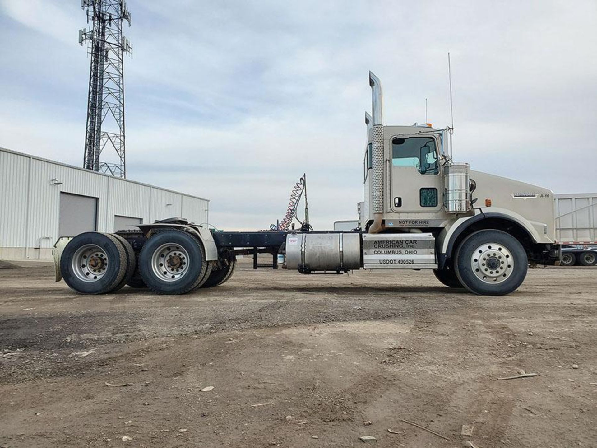 2009 Kenworth Truck Tractors, Vin 1NKDLU0X59J256959, Tandem Axle, Day Cab, Extended Frame, 813 Cat D - Image 10 of 18