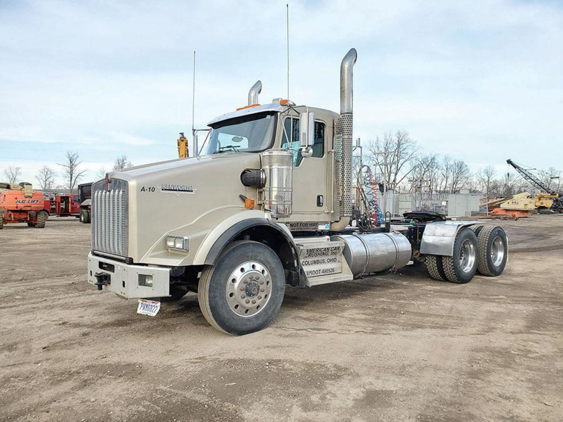 2009 Kenworth Truck Tractors, Vin 1NKDLU0X59J256959, Tandem Axle, Day Cab, Extended Frame, 813 Cat D - Image 3 of 18