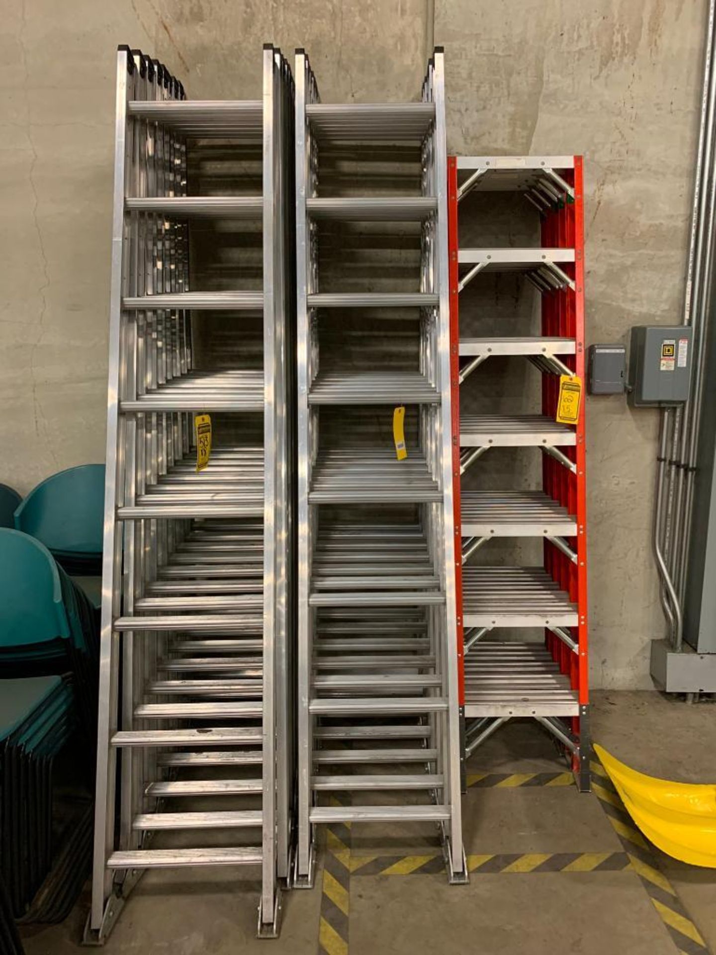 (7) Werner 8' Aluminum Single Ladders