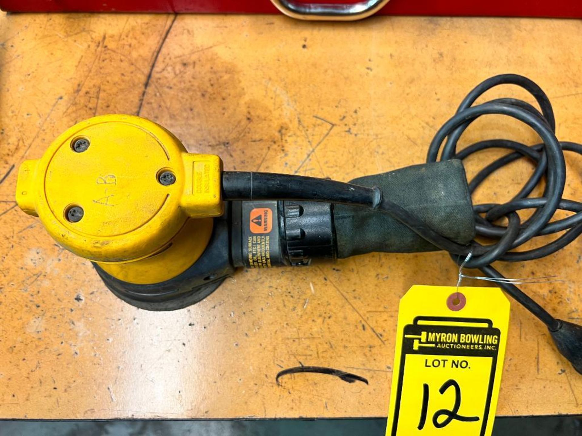 Dewalt Orbital Electric Palm Sander, Model DW421, S/N 23891 - Image 2 of 3