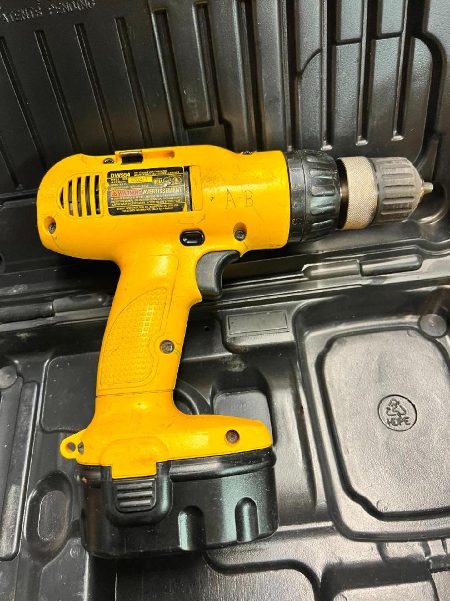 Dewalt Cordless 3/8" VSR Adjustable Clutch Drill, Model DW954, S/N 320273, w/ 14.4 V Battery - Image 2 of 2