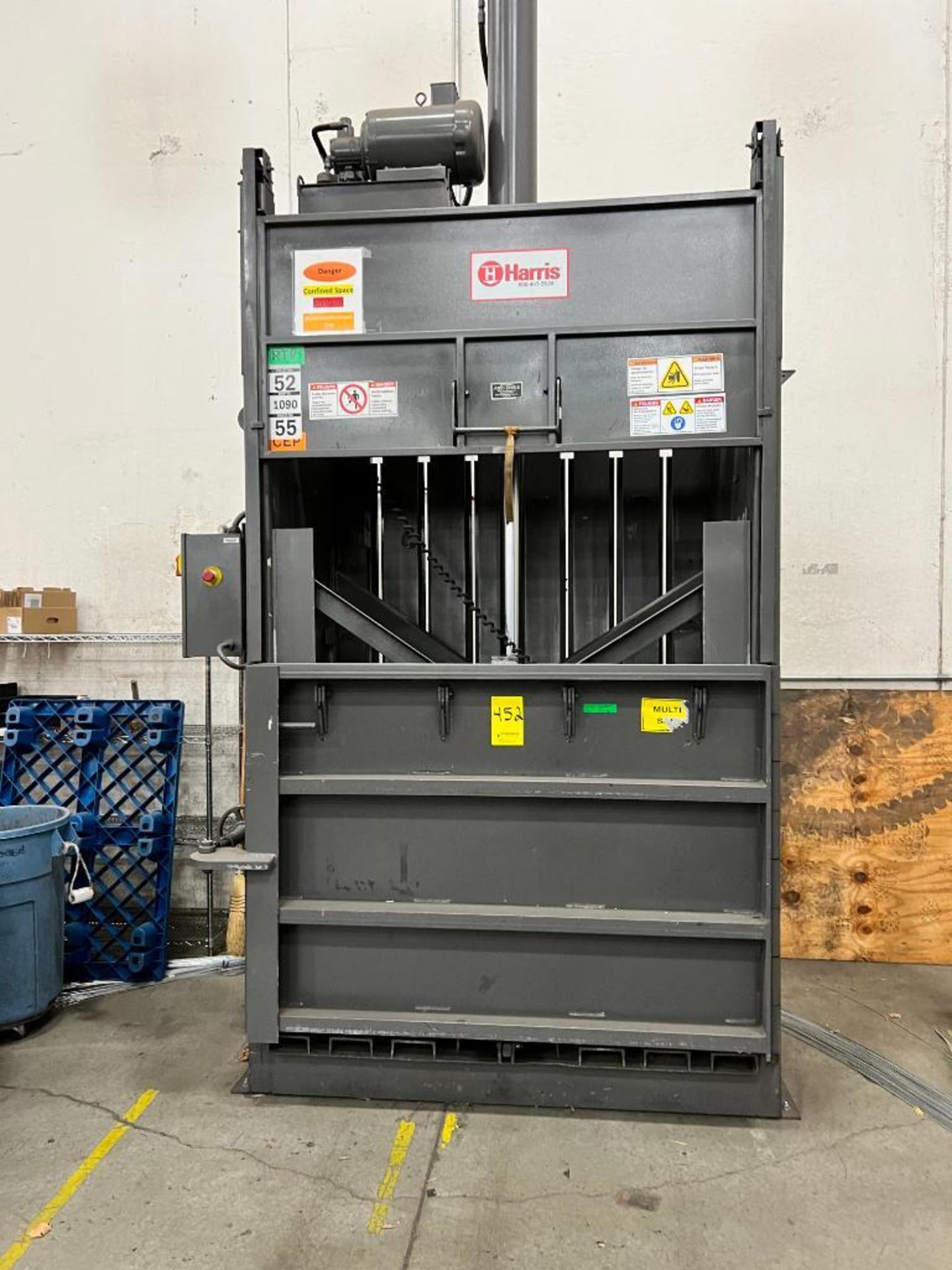 Harris Vertical Compactor, Model V-5HD, S/N 0813601C37 - Image 2 of 5