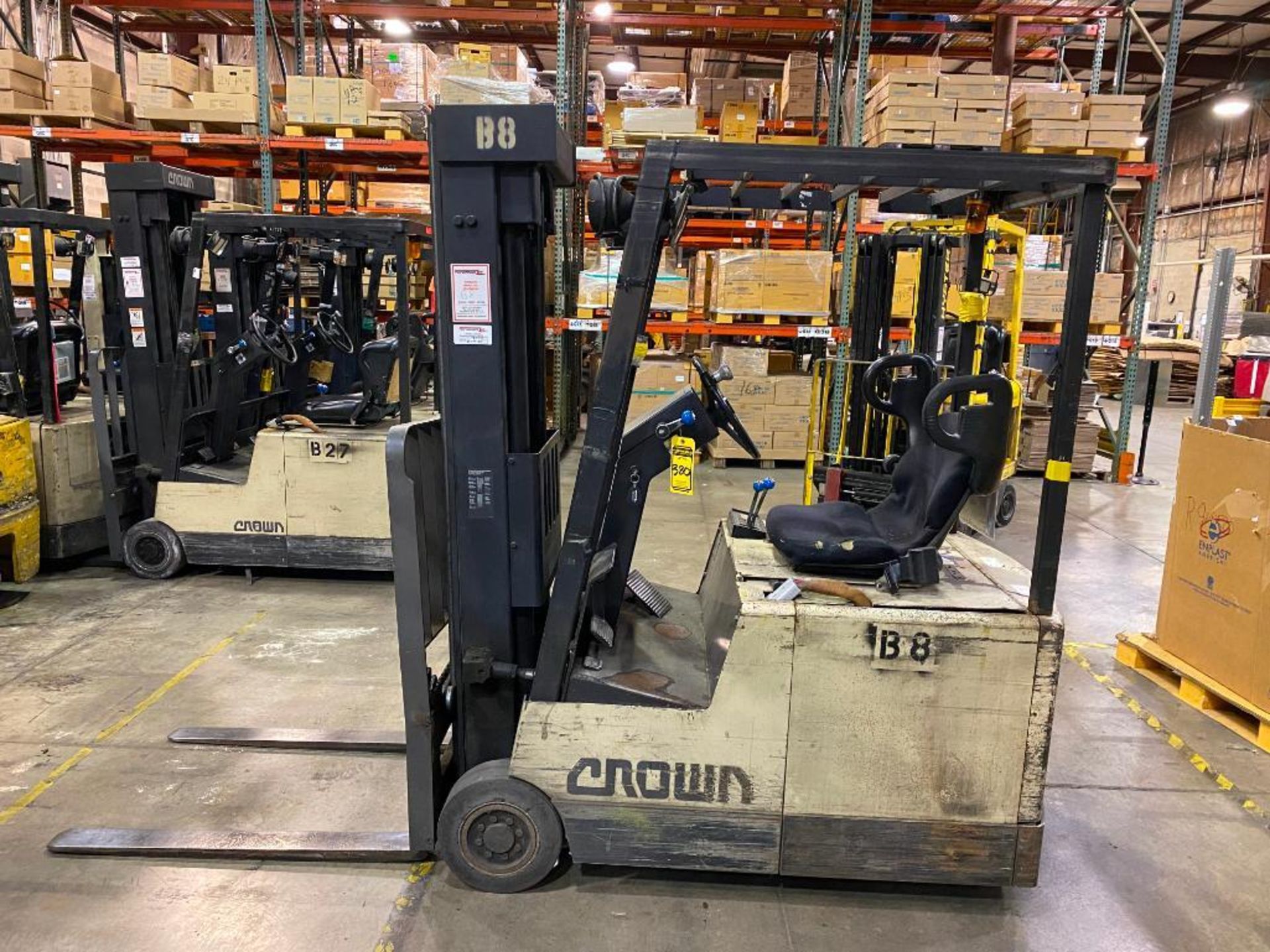 Crown 3,000-LB. Capacity 3-Wheel Electric Forklift, S/N 1A182109, Lever Shift Transmission, 36 V Bat