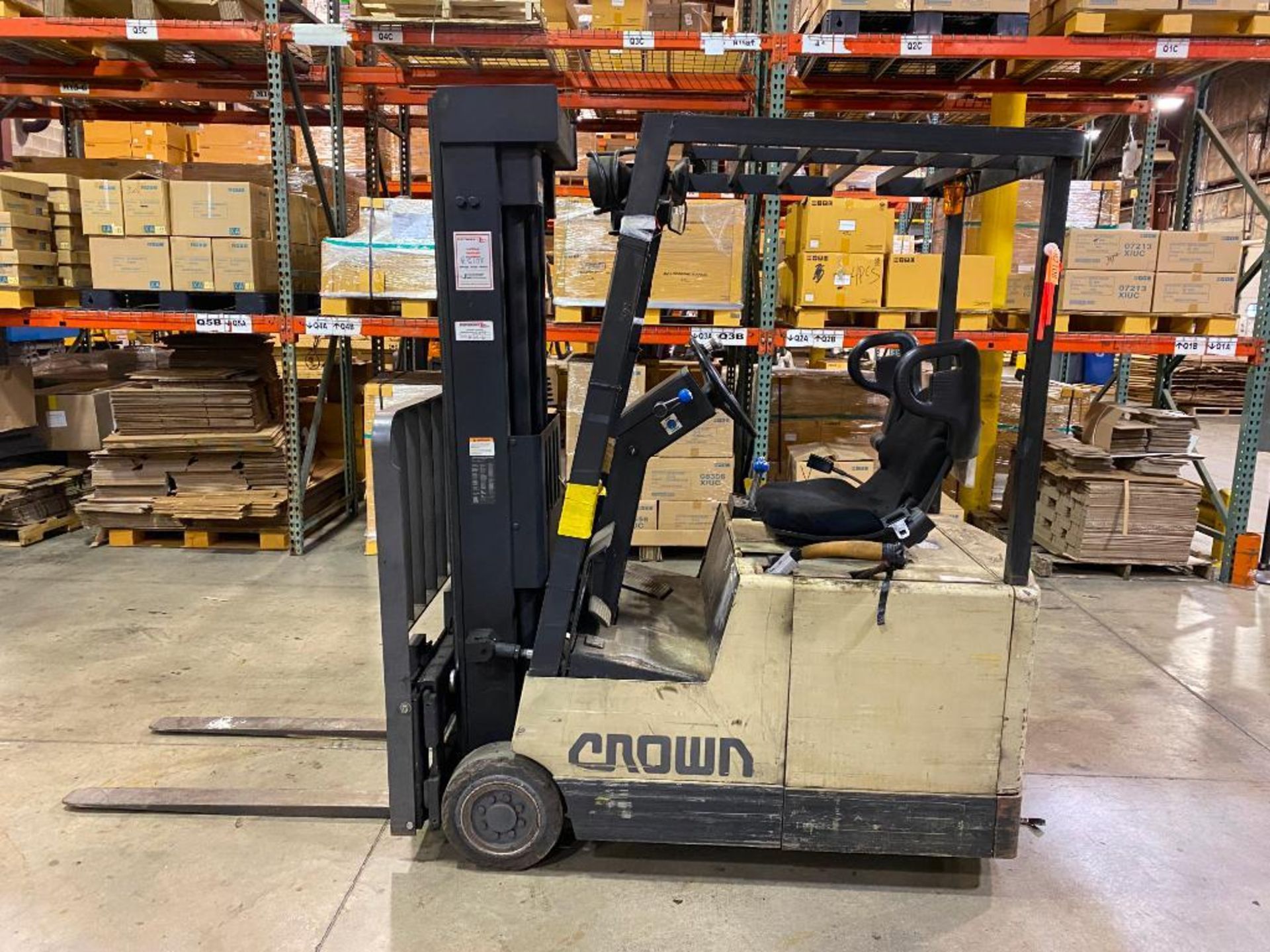 Crown 3,000-LB. Capacity Three Wheel Electric Forklift, S/N 1A213270, Lever Shift Transmission, 36 V