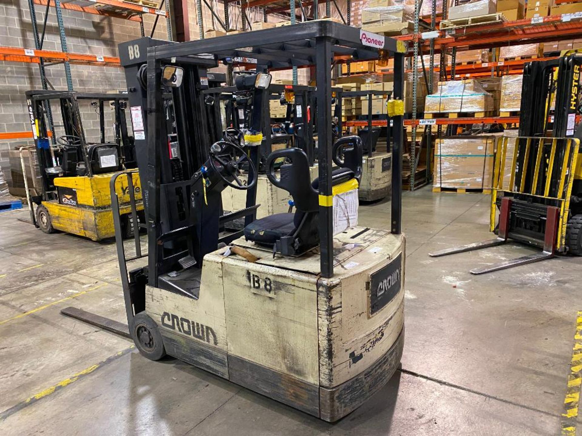 Crown 3,000-LB. Capacity 3-Wheel Electric Forklift, S/N 1A182109, Lever Shift Transmission, 36 V Bat - Image 2 of 5