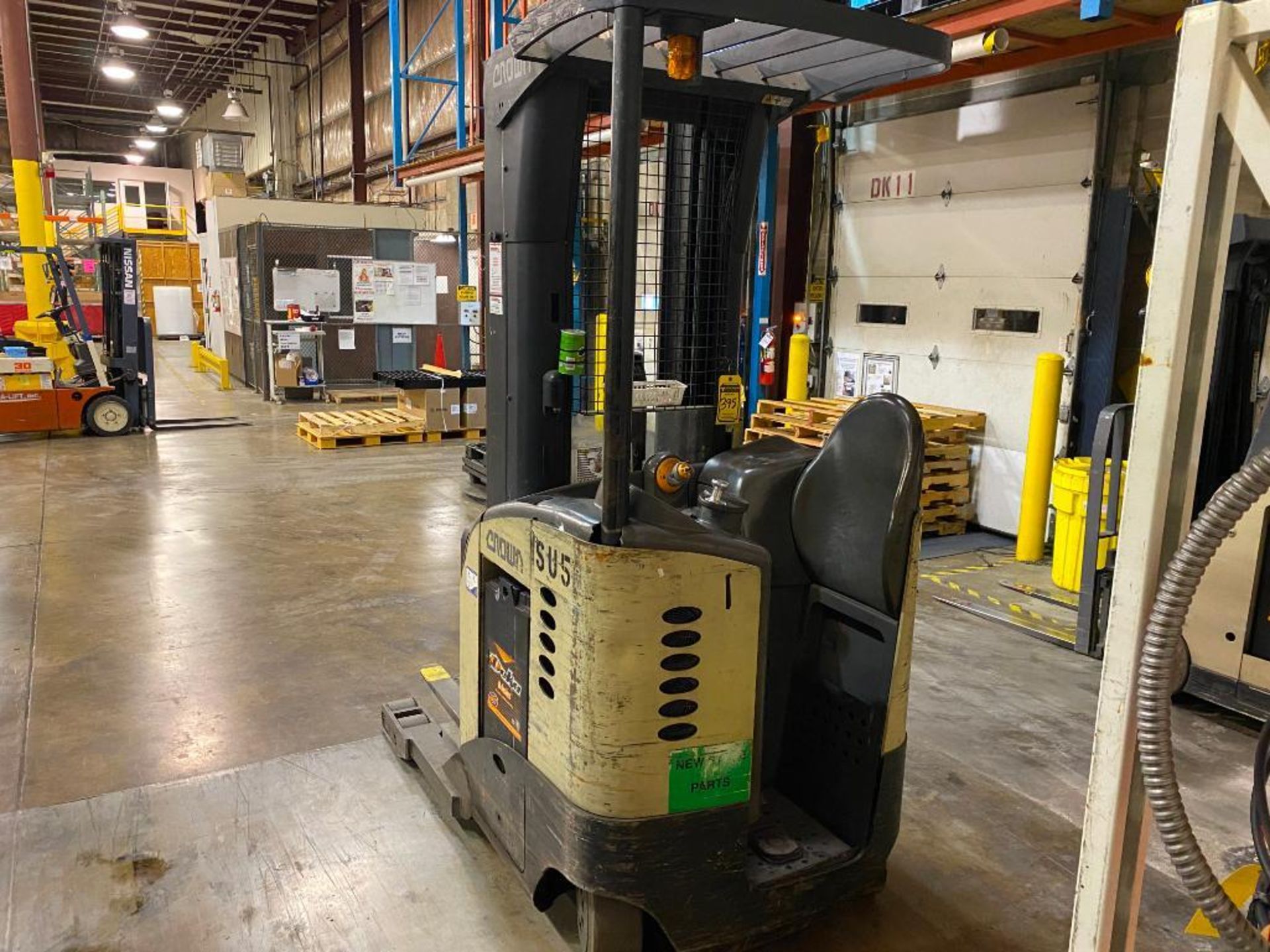 Crown 4,500-LB. Capacity Reach Truck, Model RR-5000, S/N 1A233705, 36 V Battery, Side-Shift, 200" Ma - Image 4 of 5