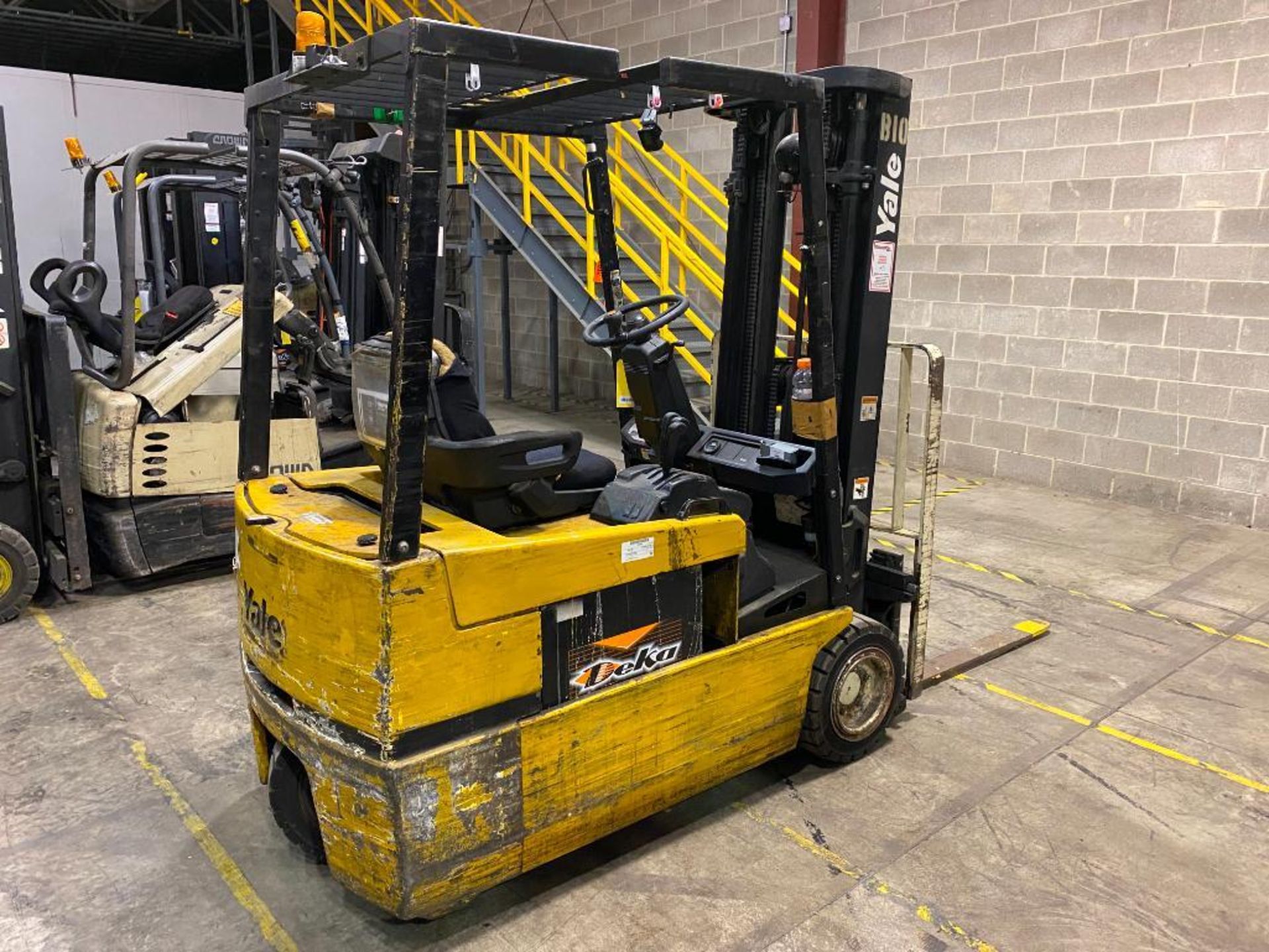 Yale 3,000-LB. Capacity 3-Wheel Electric Forklift, Model ERP040TFN36SE082, S/N B807N01727U, Lever Sh - Image 3 of 5