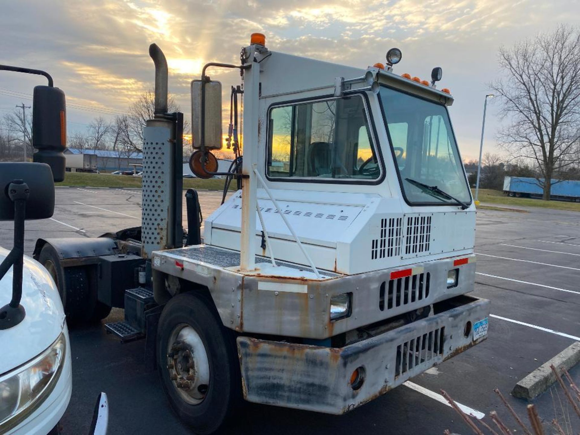 2006 Kalmar Yard Truck, Model 30, Single Axle, Allison Automatic Transmission, 35,000 GVWR, VIN 11VA - Image 5 of 10