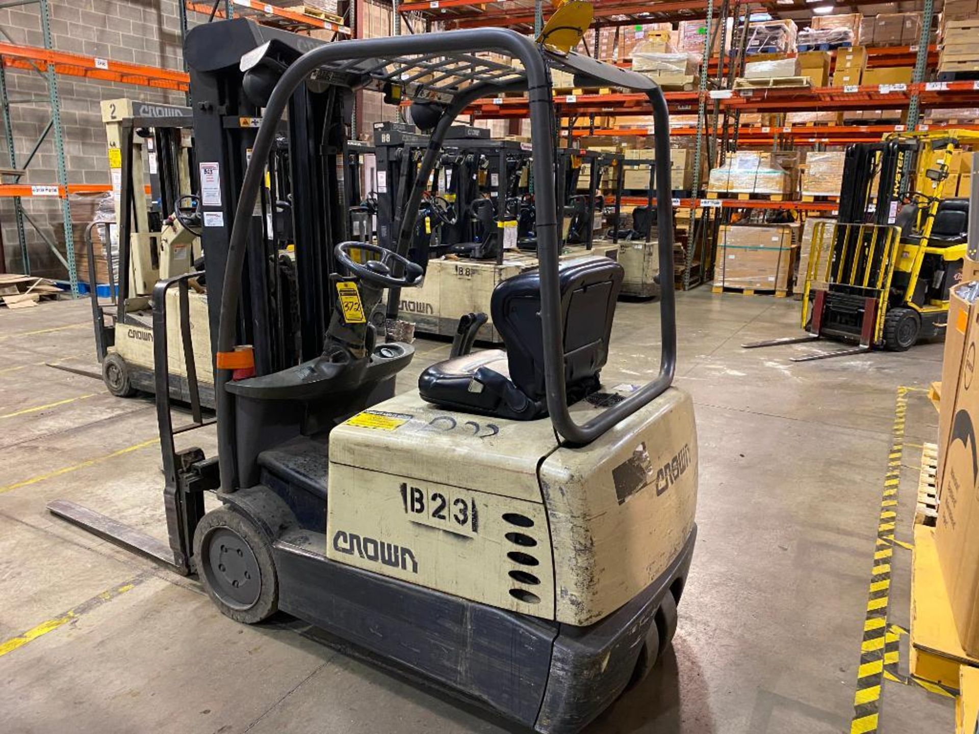 Crown 3,000-LB. Capacity Three Wheel Electric Forklift, Model SC-4000, S/N 9A117390, Lever Shift Tra - Image 2 of 5