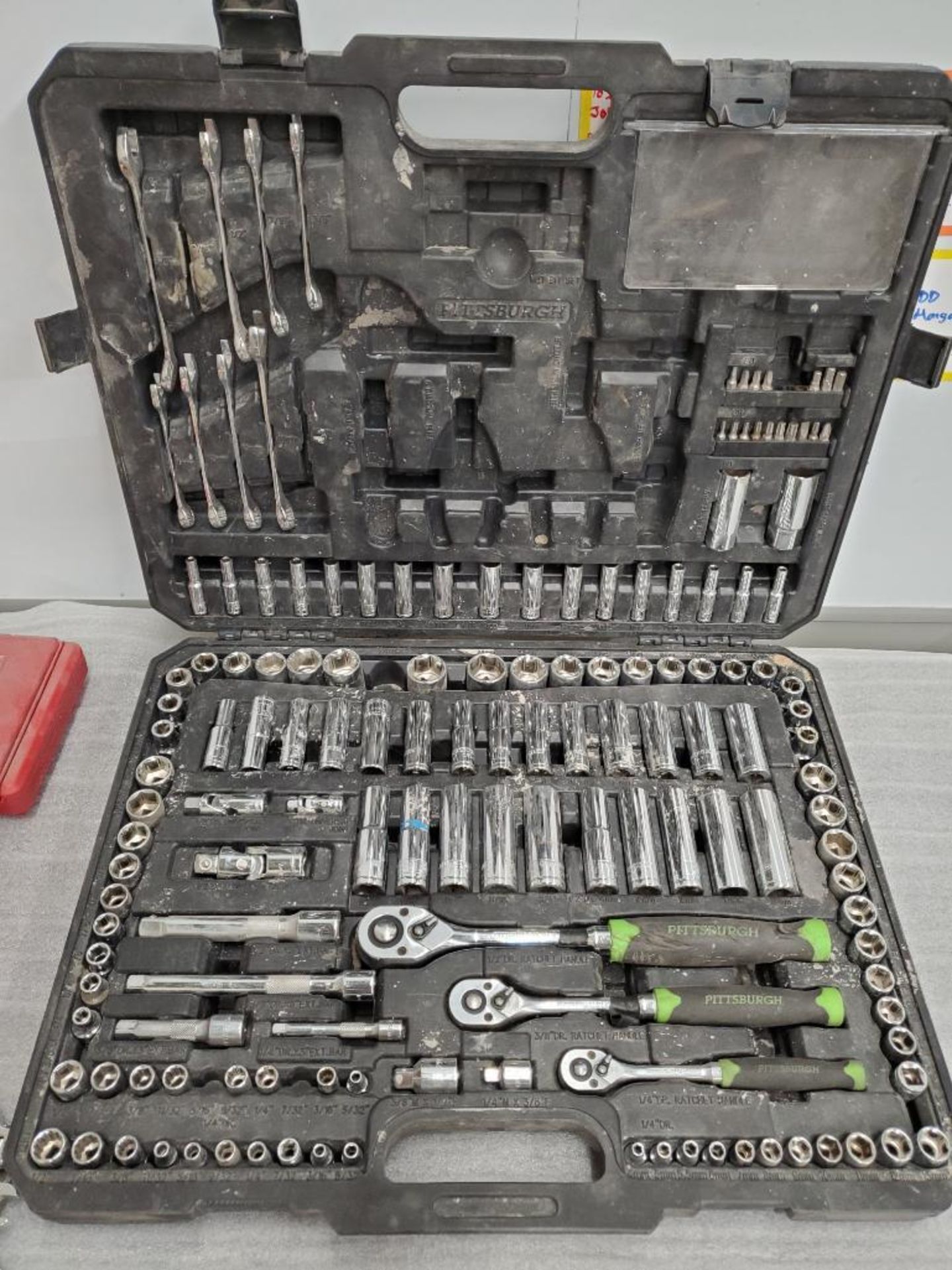 Pittsburgh Combination Socket & Wrench Set, 1/4" - 1/2" Drive, Husky 10-Pc. 1/2" Socket Set, Up to 2 - Image 2 of 5