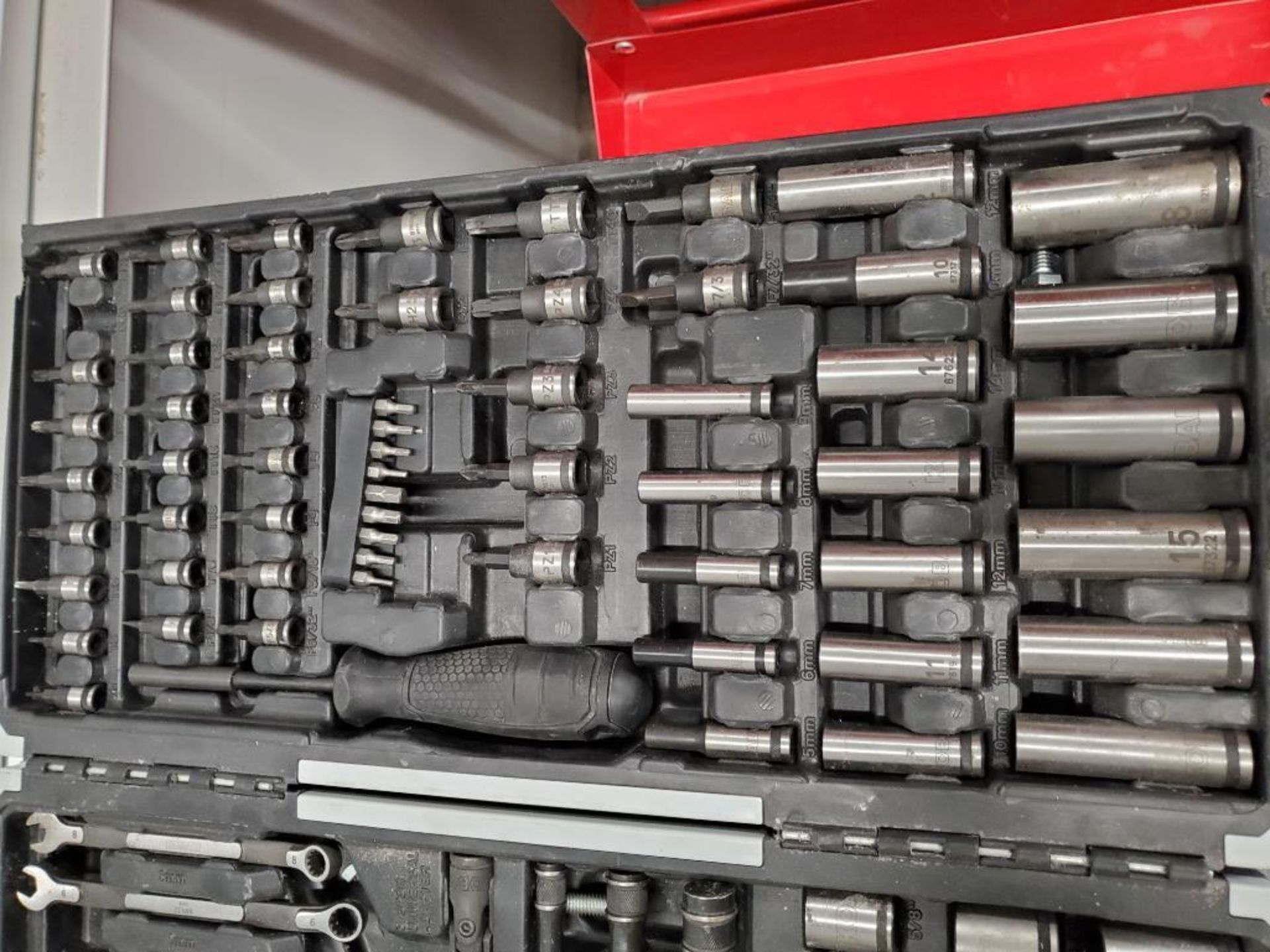 Kobalt HD Combination Socket & Wrench Set, Tri-Fold Case, 1/4"-1/2" Drive - Image 6 of 7
