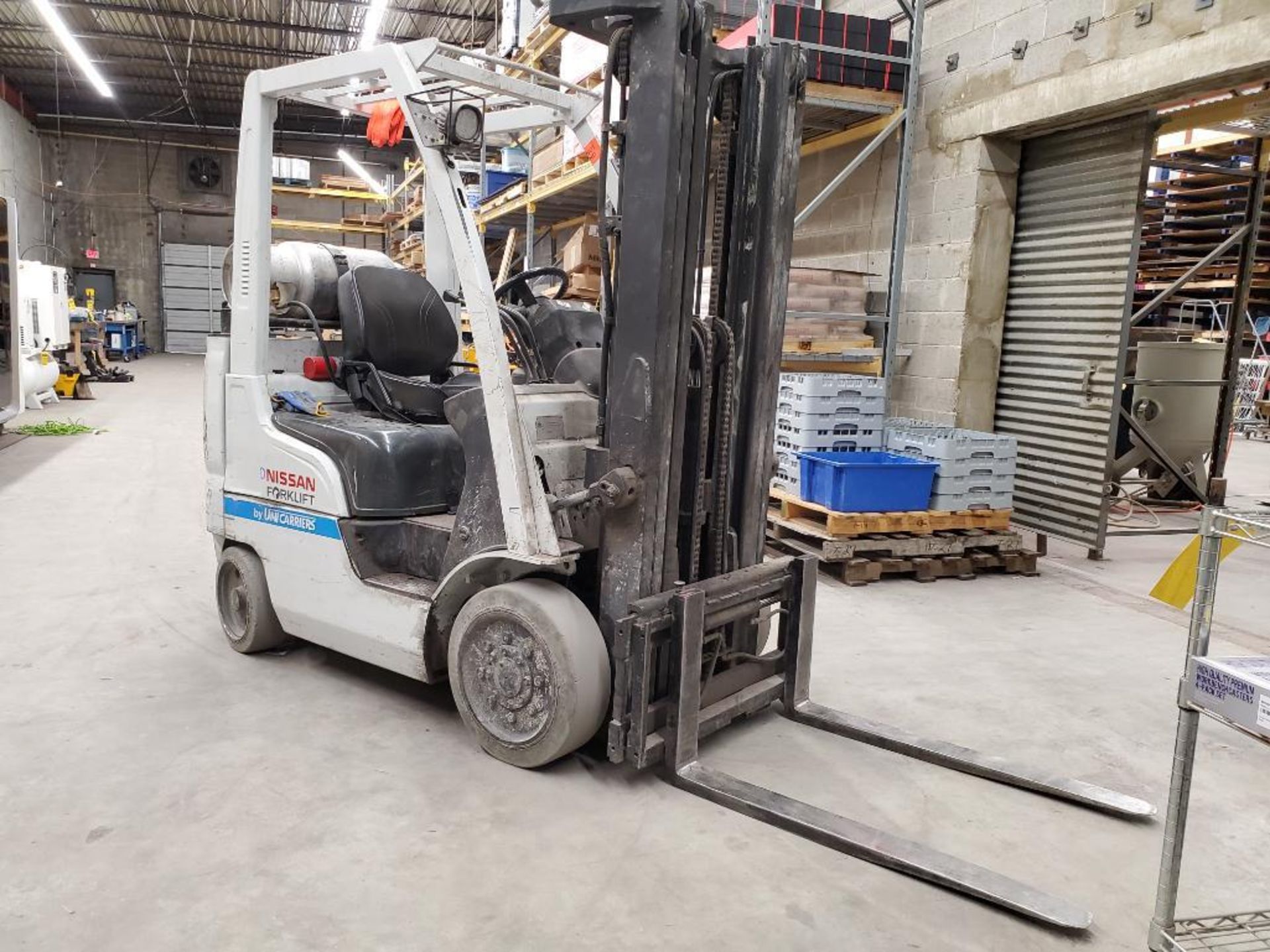 Nissan 4,000 LB. Forklift, Model MCP1F2A20LV, S/N CP1F2-9W1035, Side Shift, LP, Solid Cushion Tires, - Image 4 of 9